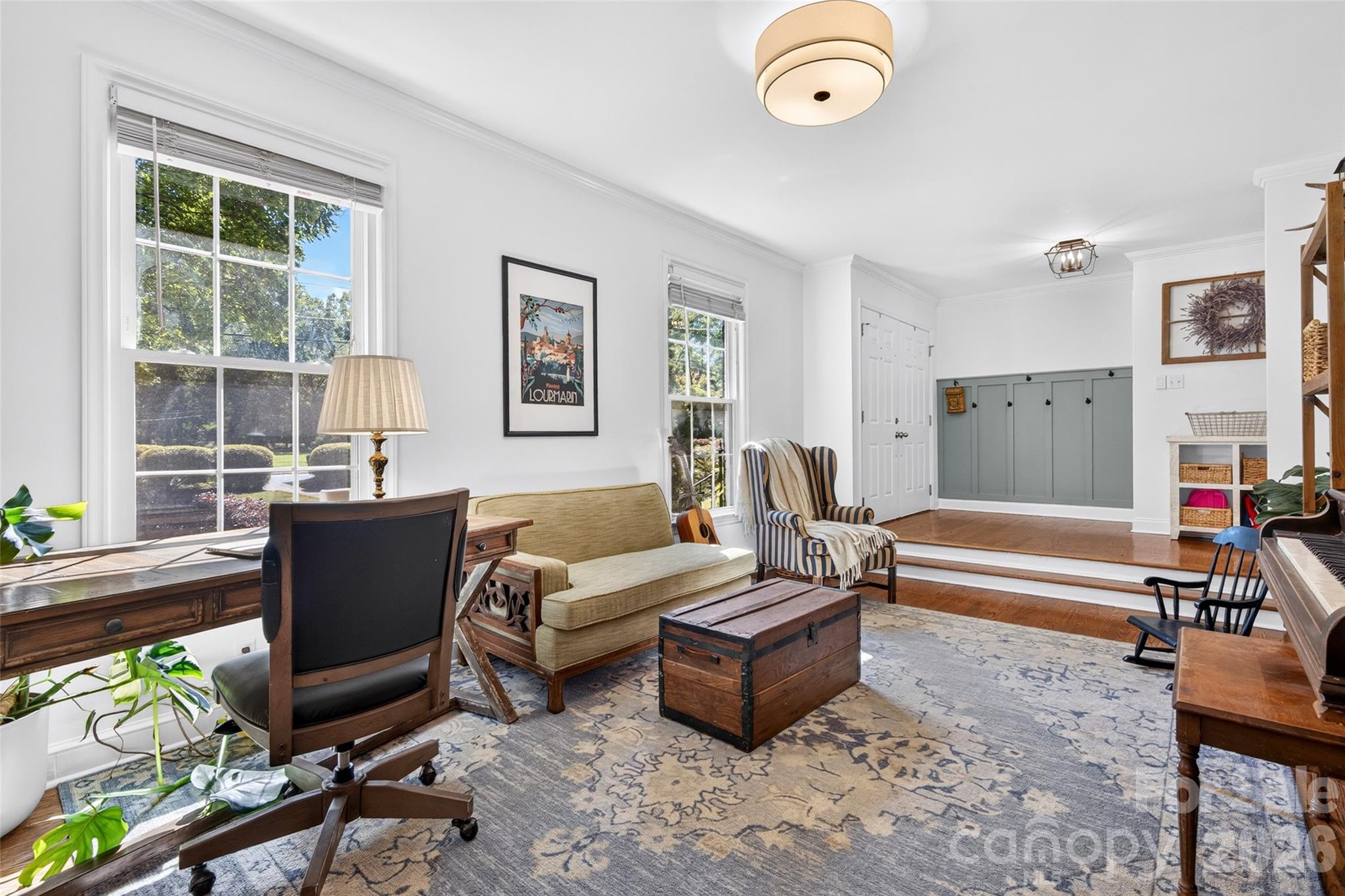 Gorgeous sunlit room - 19916 Floral Lane, Cornelius