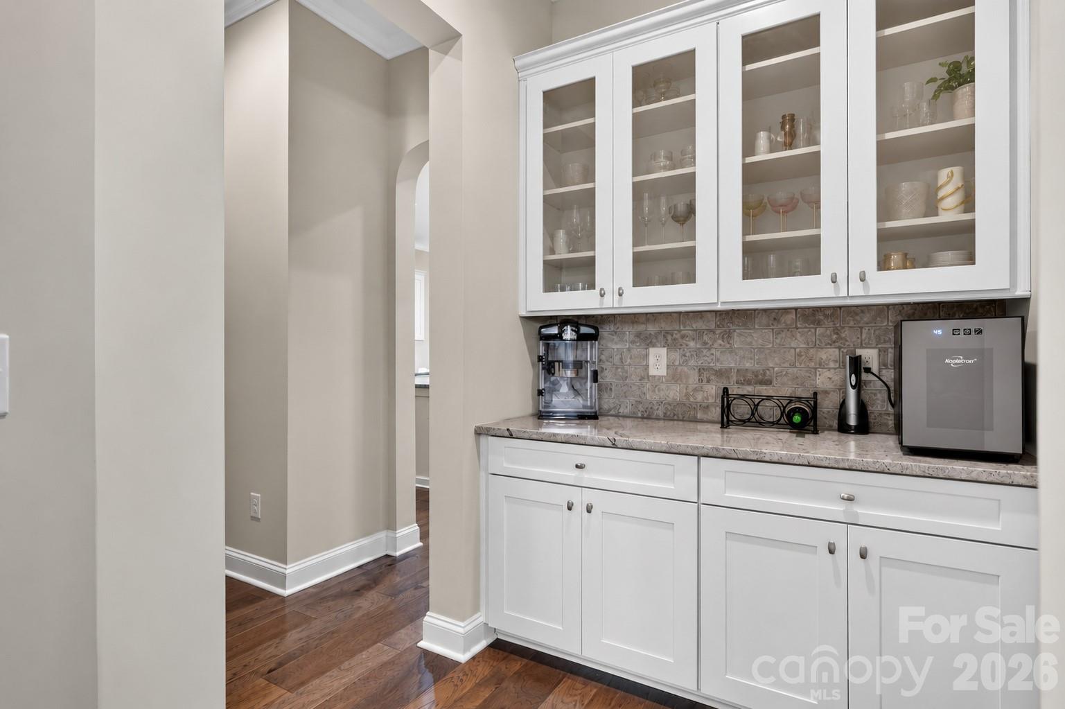 Butler's Pantry - 1402 Smoketree Court, Waxhaw