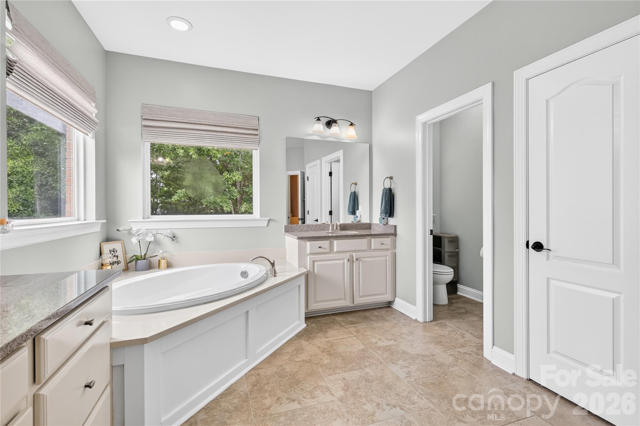 Primary Bath - 1402 Smoketree Court, Waxhaw