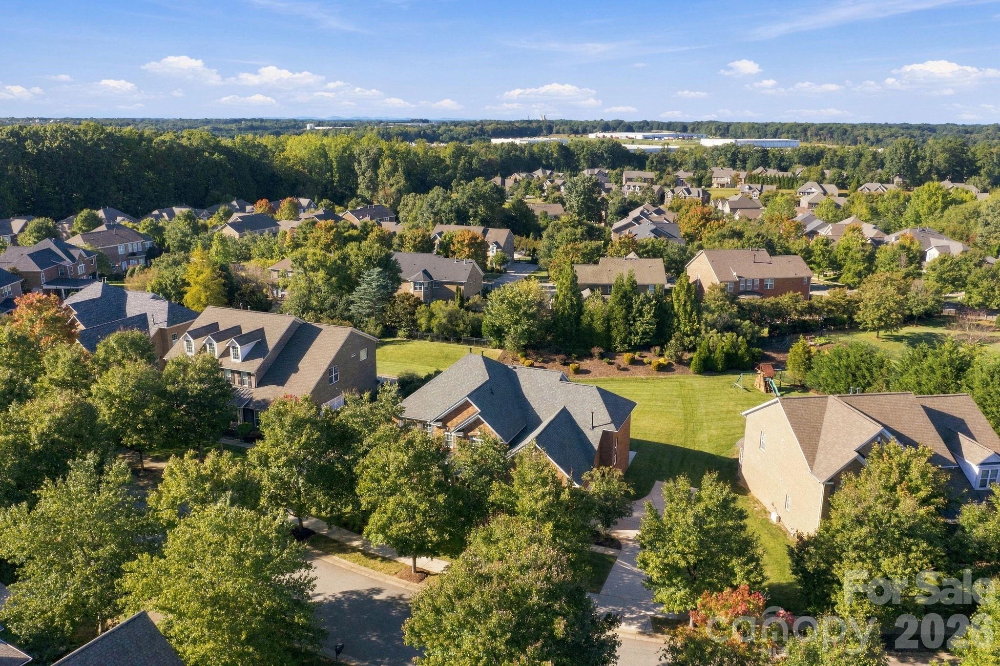 Single Family Residence at 146 Northbridge Drive, Mooresville, photo 6 of 48