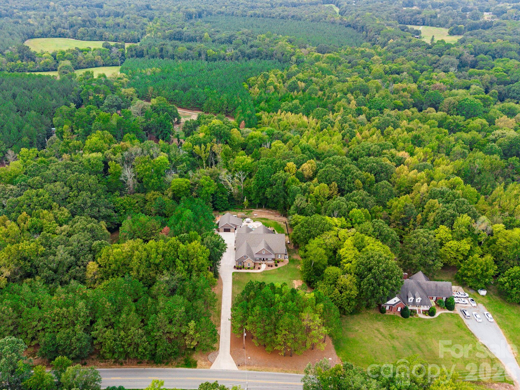 5923 Rocky River Road N