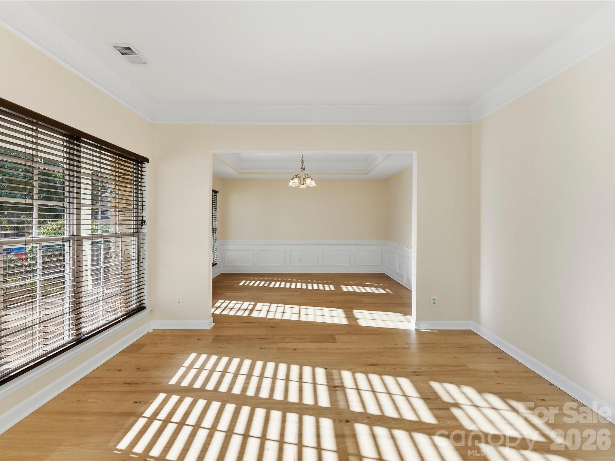 Single Family Residence at 8128 Madrigal Court, Waxhaw, photo 5 of 46