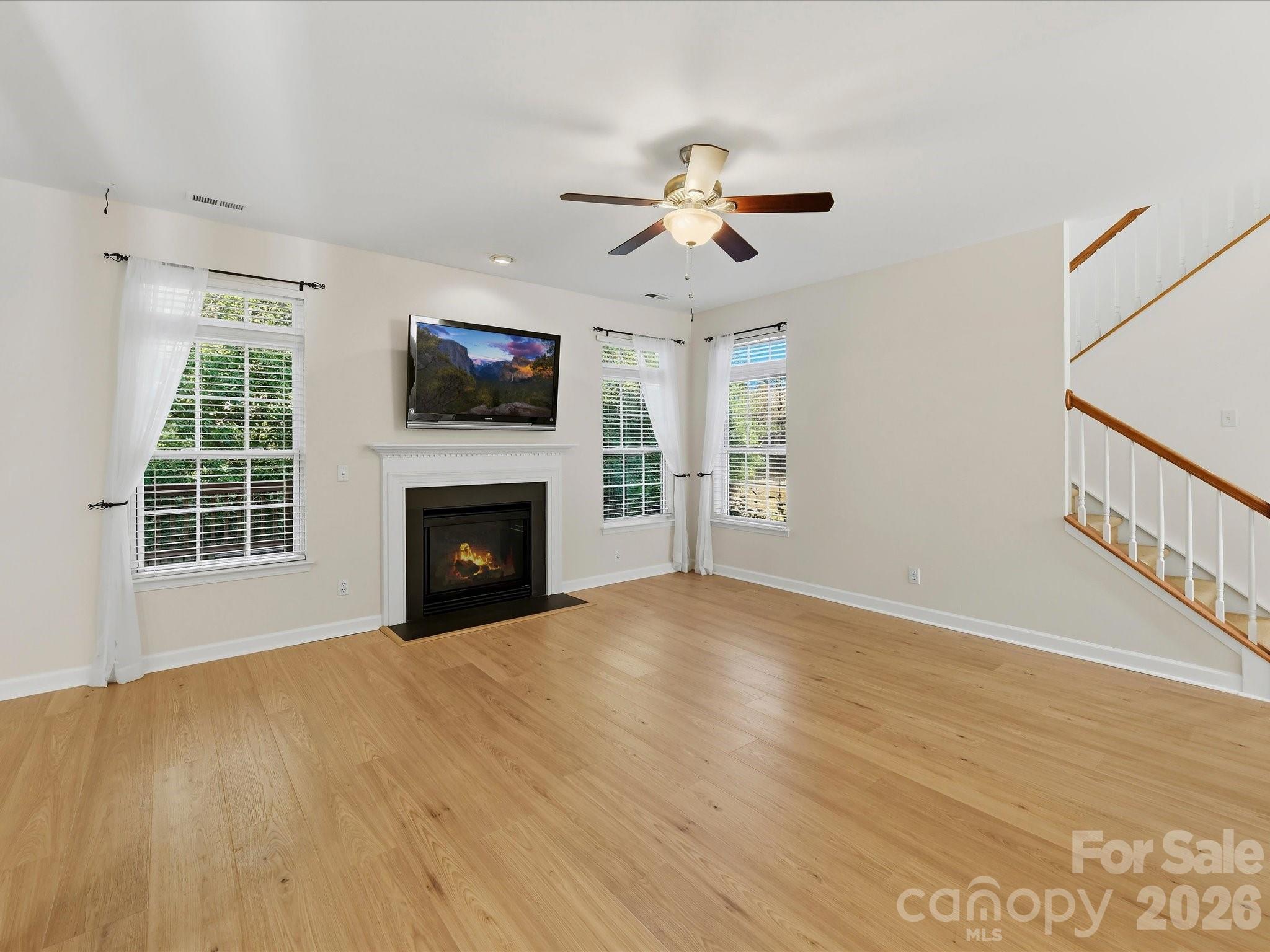 Single Family Residence at 8128 Madrigal Court, Waxhaw, photo 17 of 46