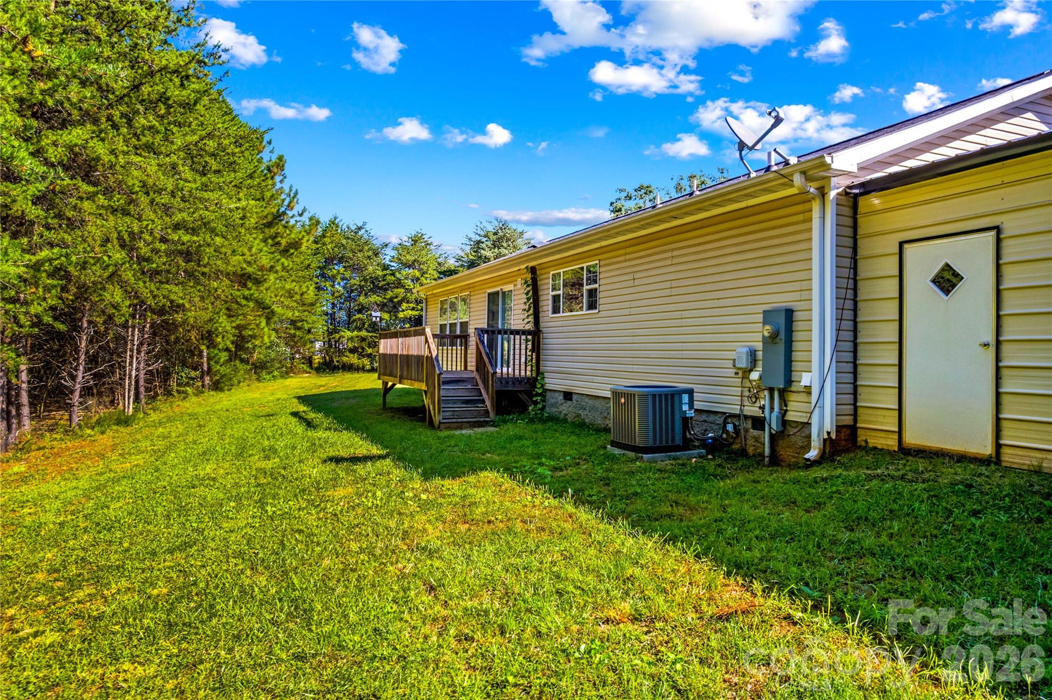 Single Family Residence at 327 James Farm Road, Statesville, photo 31 of 36