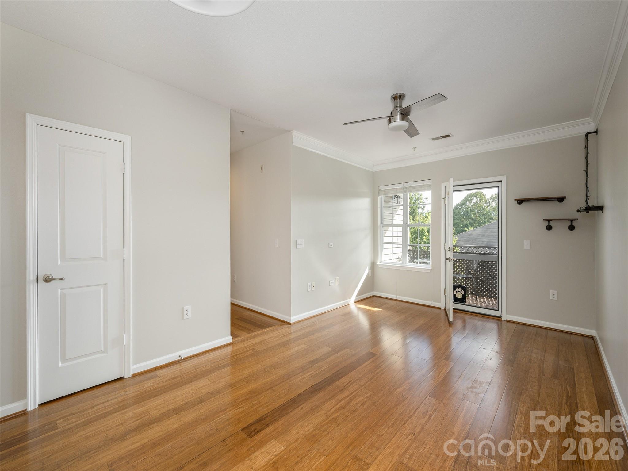 Condominium at 437 Appeldoorn Circle, Asheville, photo 7 of 31