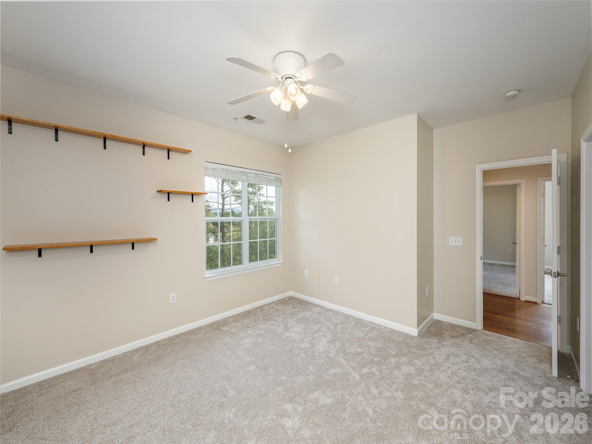 Condominium at 437 Appeldoorn Circle, Asheville, photo 18 of 31