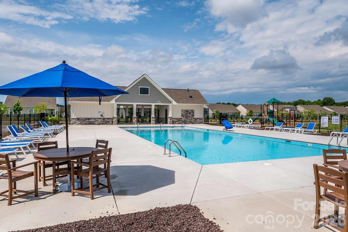 Harmony Pool - 7113 Chamberlain Drive, Harrisburg
