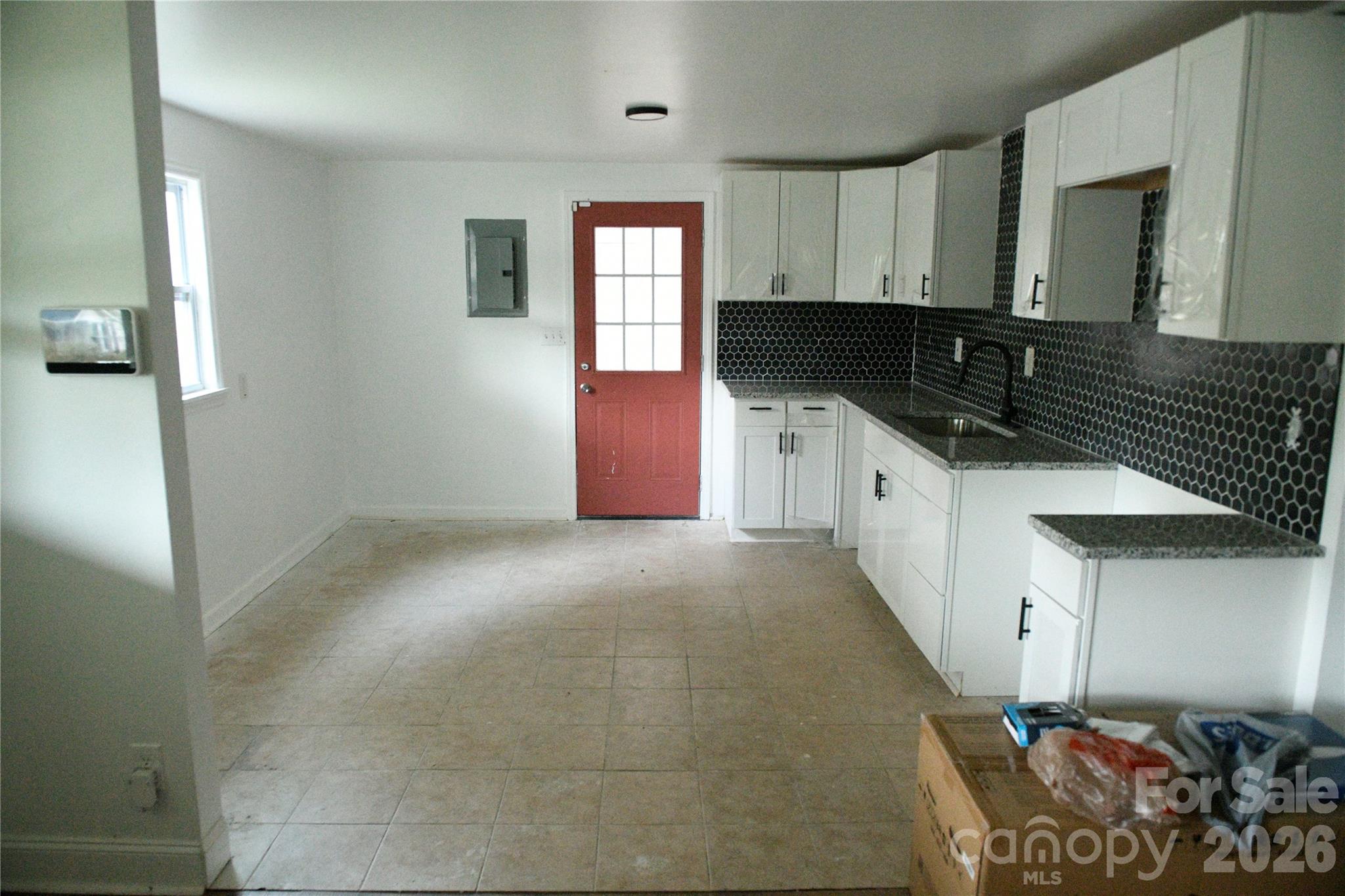 Single Family Residence at 1605 W 4th Avenue, Gastonia, photo 2 of 47