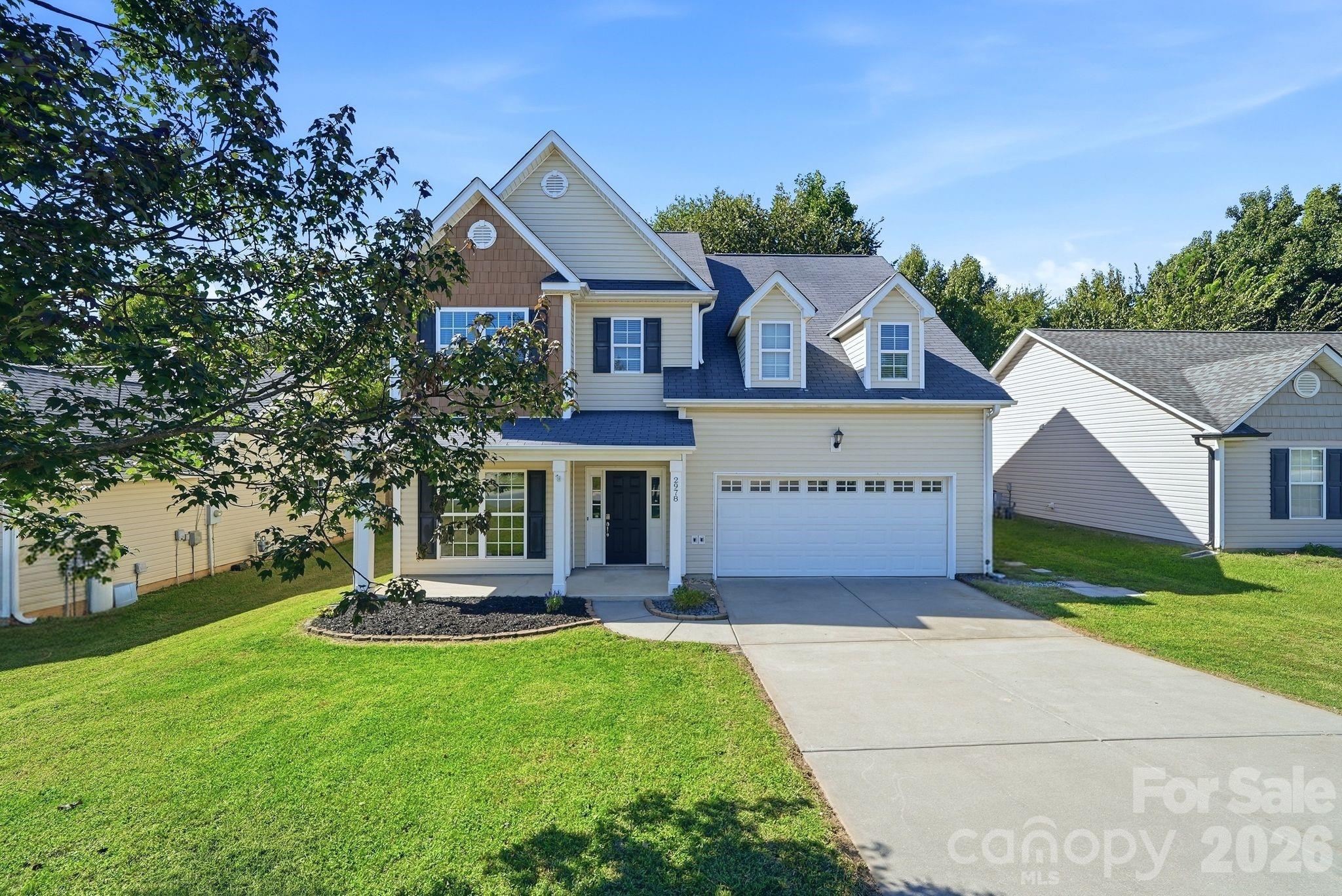 Single Family Residence at 2978 NW Deep Cove Drive NW, Concord, photo 2 of 44