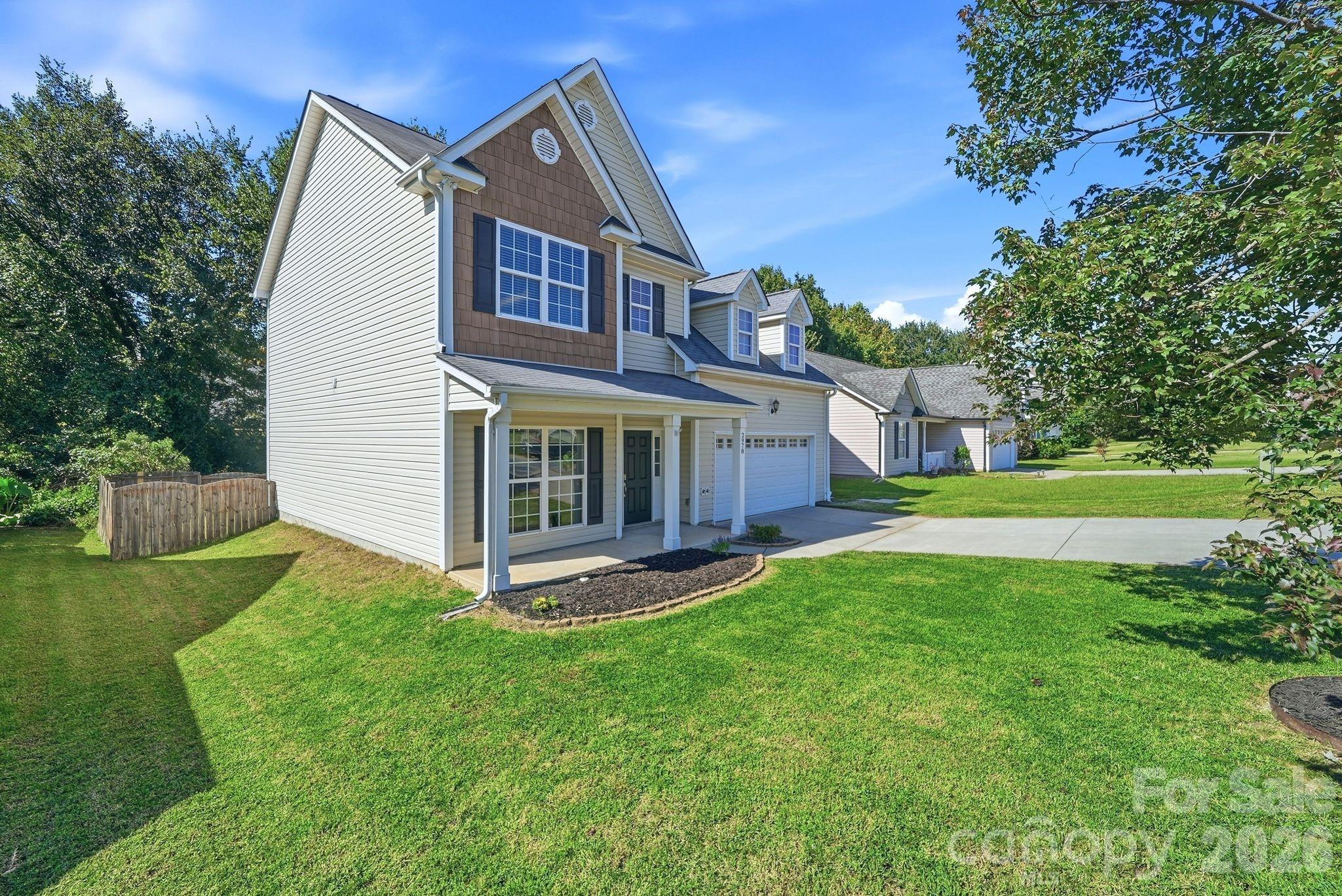 Single Family Residence at 2978 NW Deep Cove Drive NW, Concord, photo 5 of 44