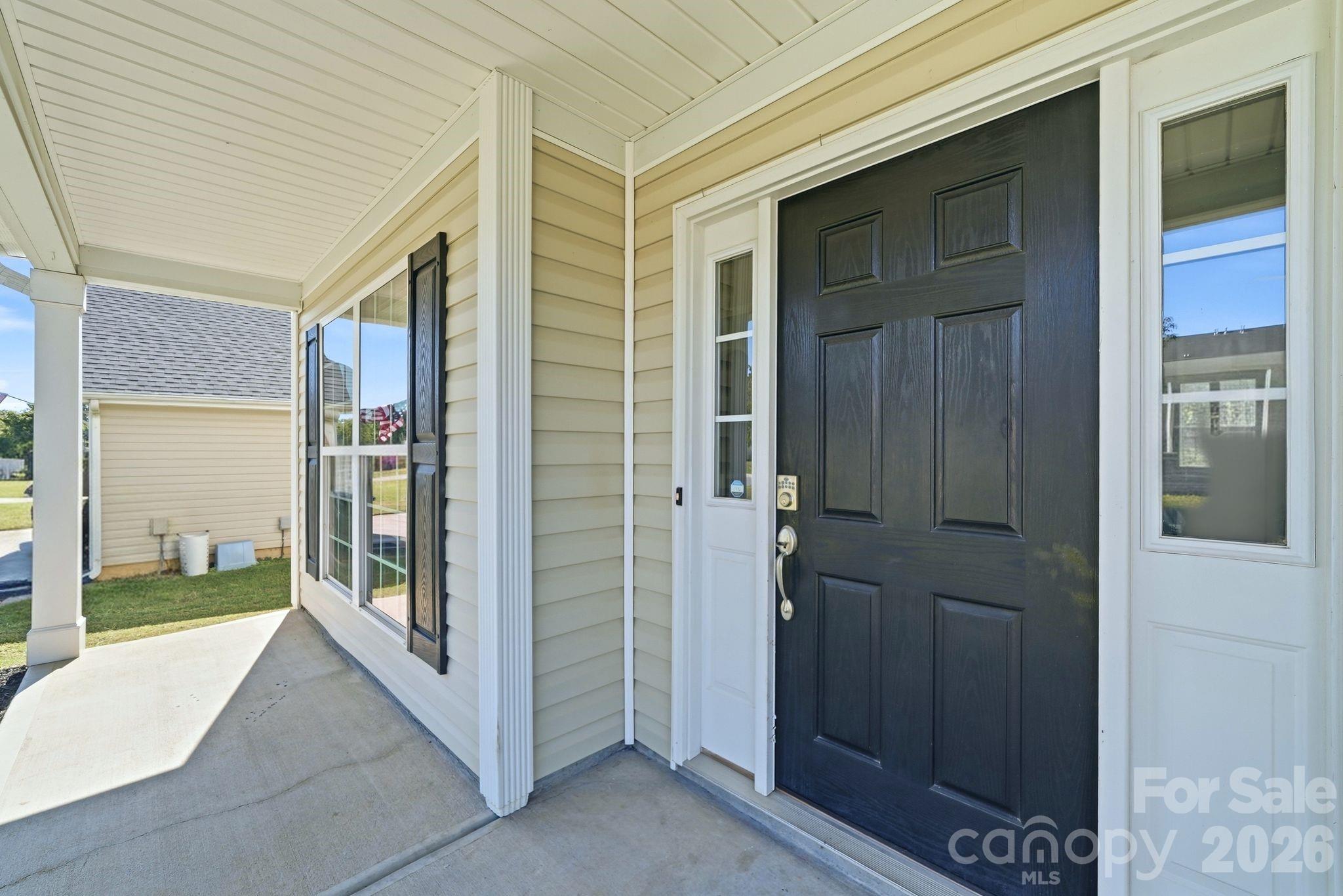 Single Family Residence at 2978 NW Deep Cove Drive NW, Concord, photo 6 of 44