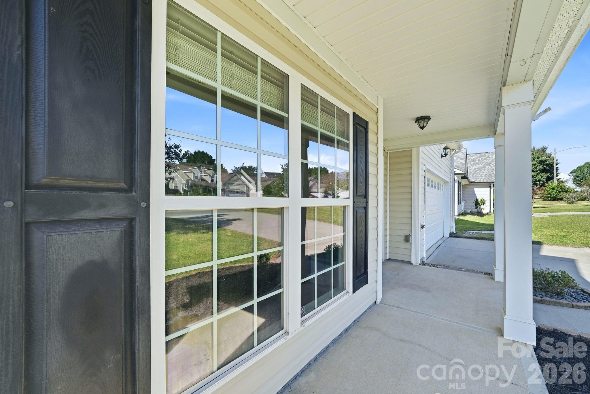 Single Family Residence at 2978 NW Deep Cove Drive NW, Concord, photo 7 of 44