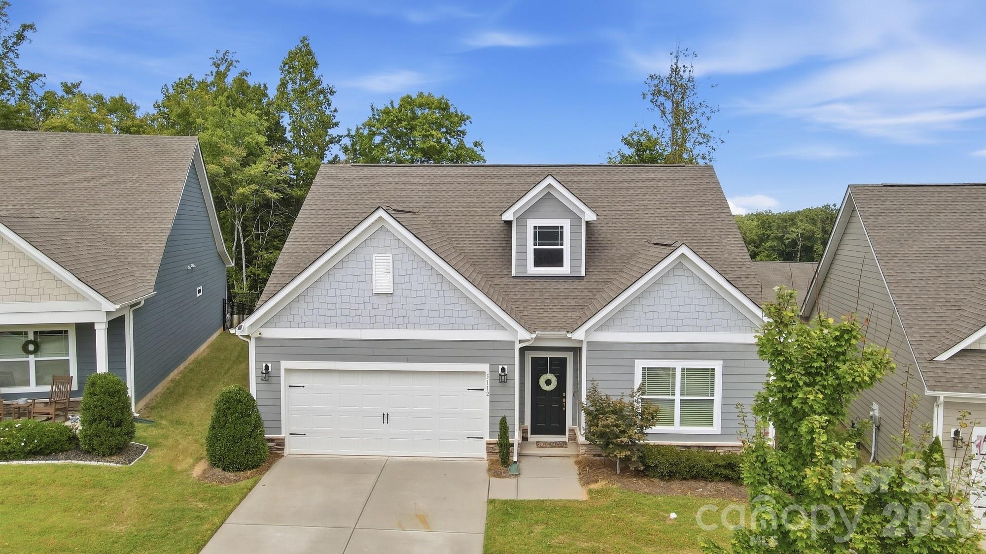 Single Family Residence at 5112 Natural Path Lane, Waxhaw, photo 3 of 46