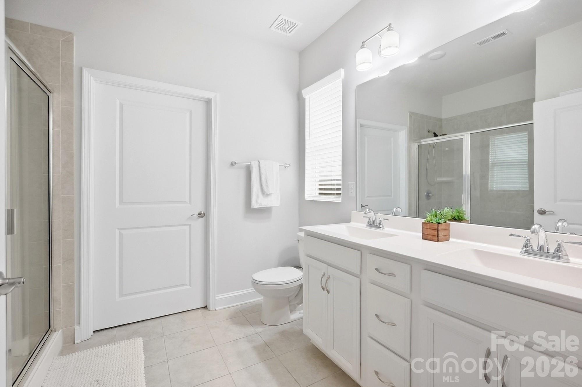 Primary bath - 5112 Natural Path Lane, Waxhaw