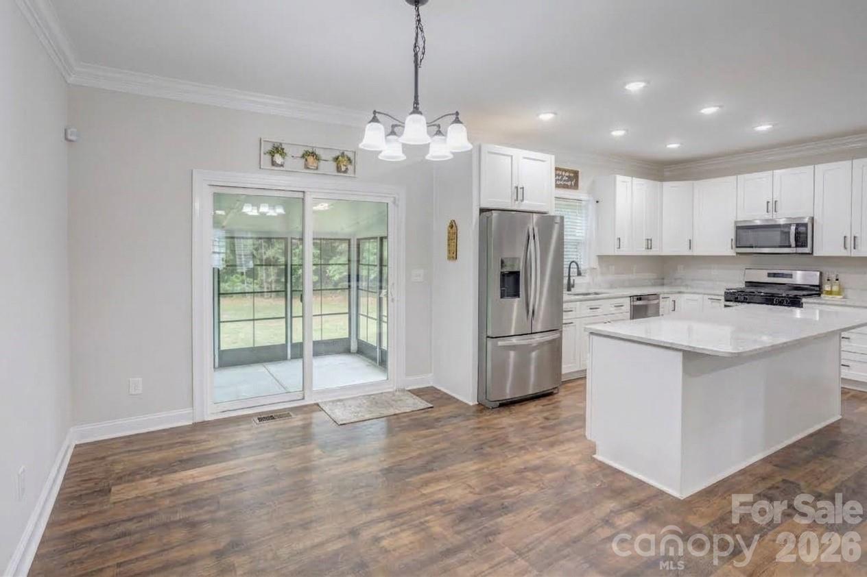 Single Family Residence at 317 Oak Brook Drive, Salisbury, photo 13 of 36