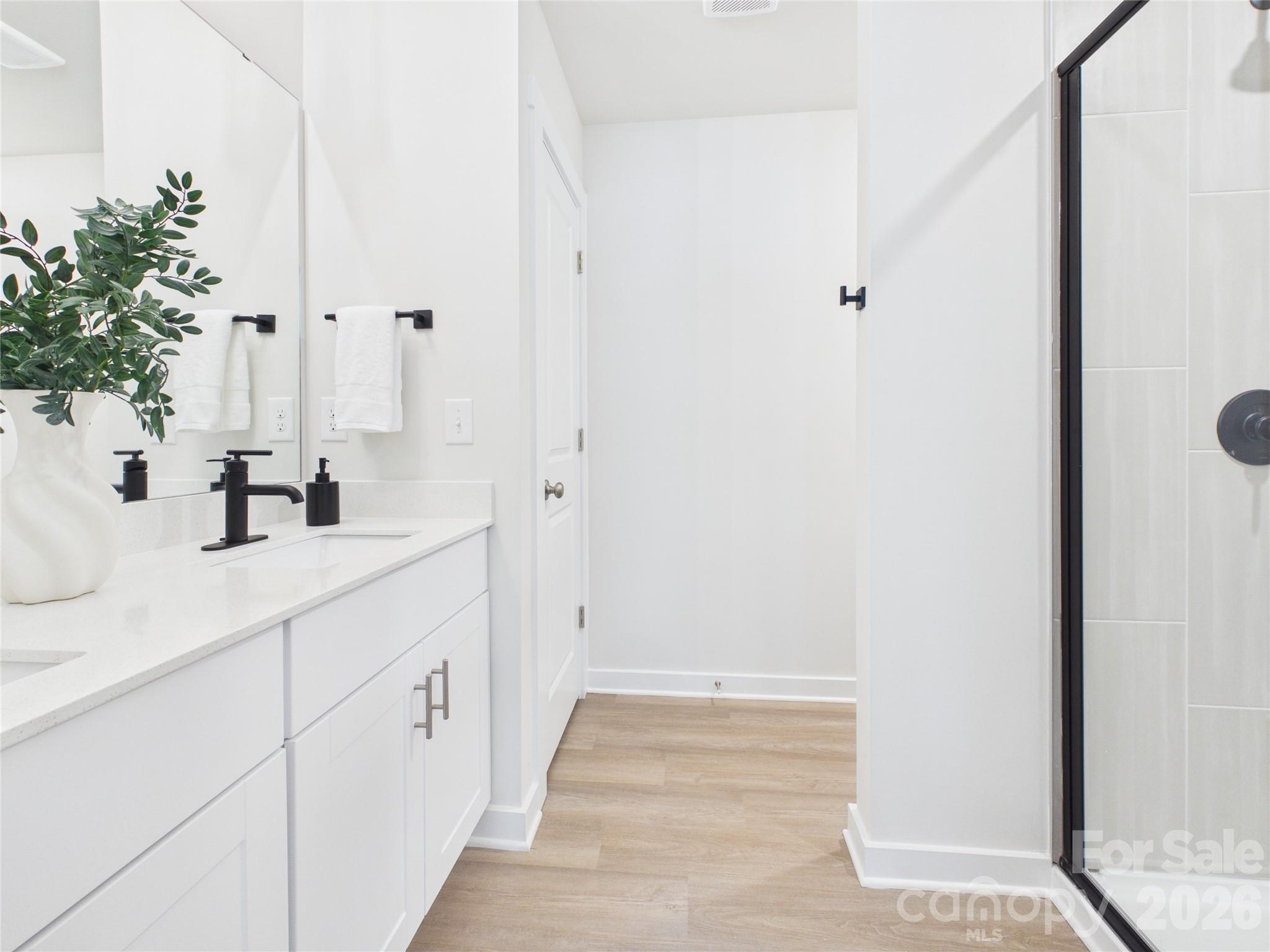 Primary Bath - 105 Dilling Street N, Kings Mountain