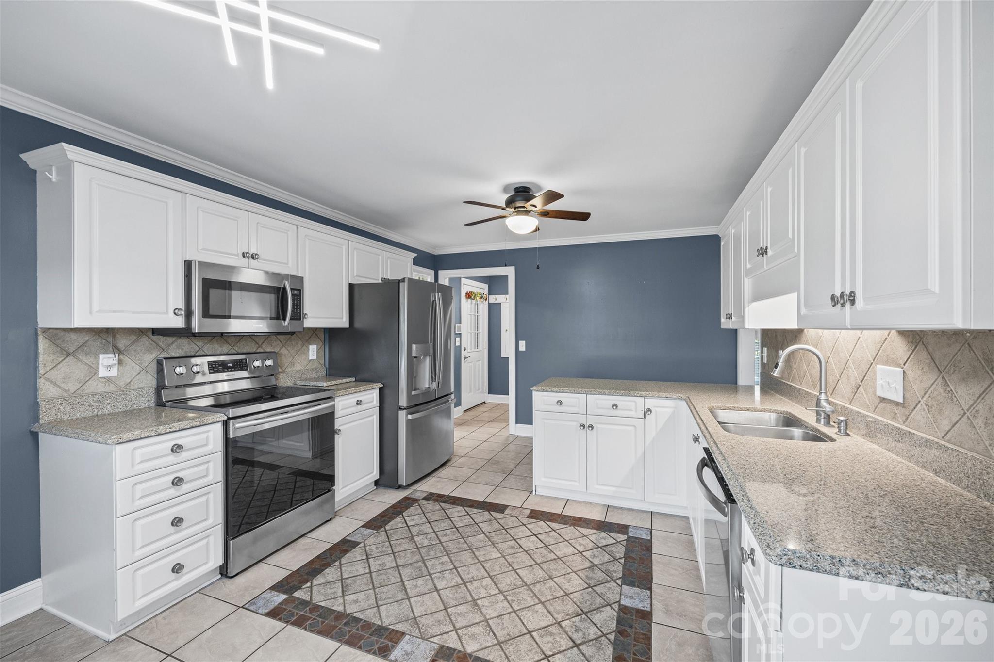 White Kitchen - 705 Carrollton Place, Rock Hill