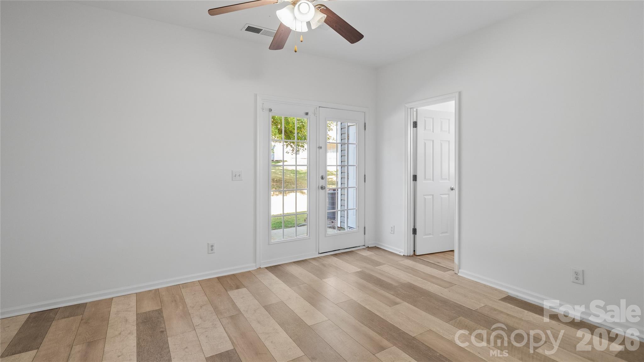Townhouse at 2859 Summergrove Court, Matthews, photo 14 of 40