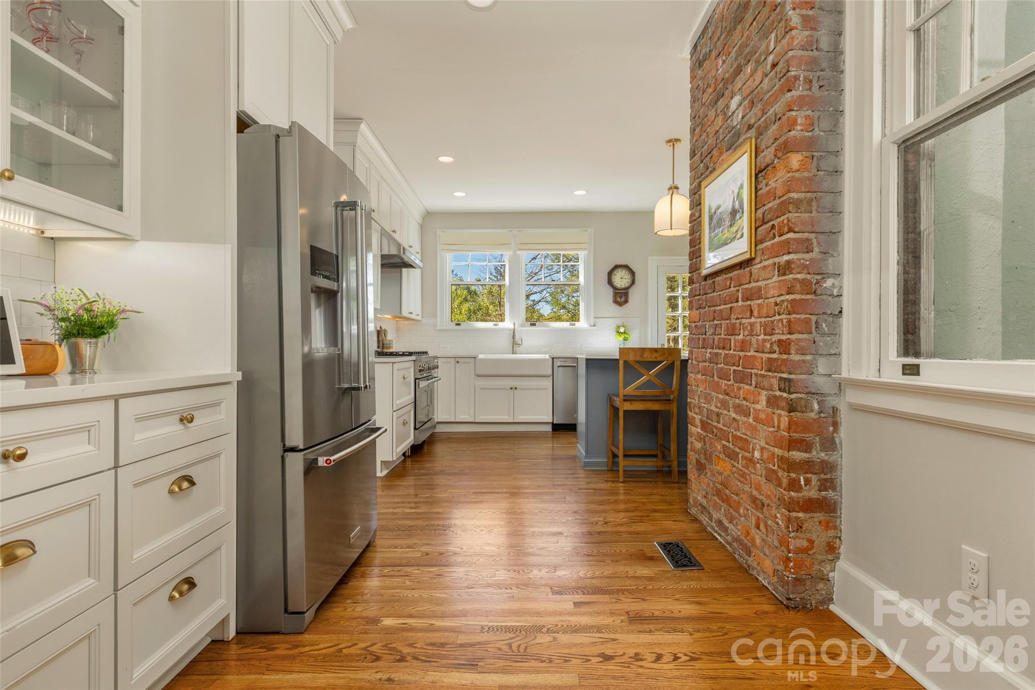 Single Family Residence at 200 Kimberly Avenue, Asheville, photo 11 of 48