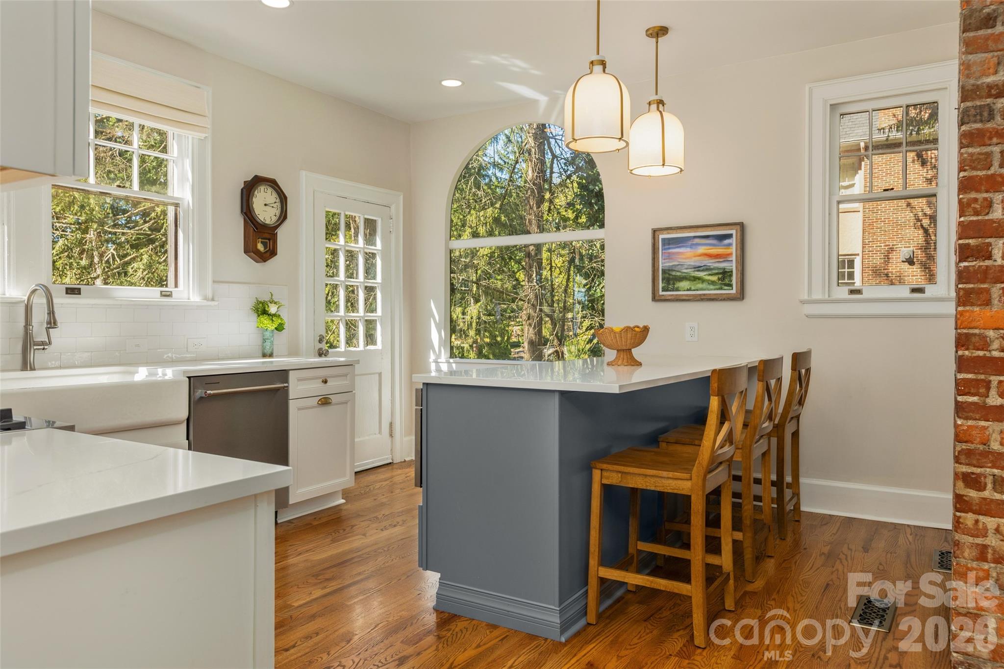 Single Family Residence at 200 Kimberly Avenue, Asheville, photo 8 of 48