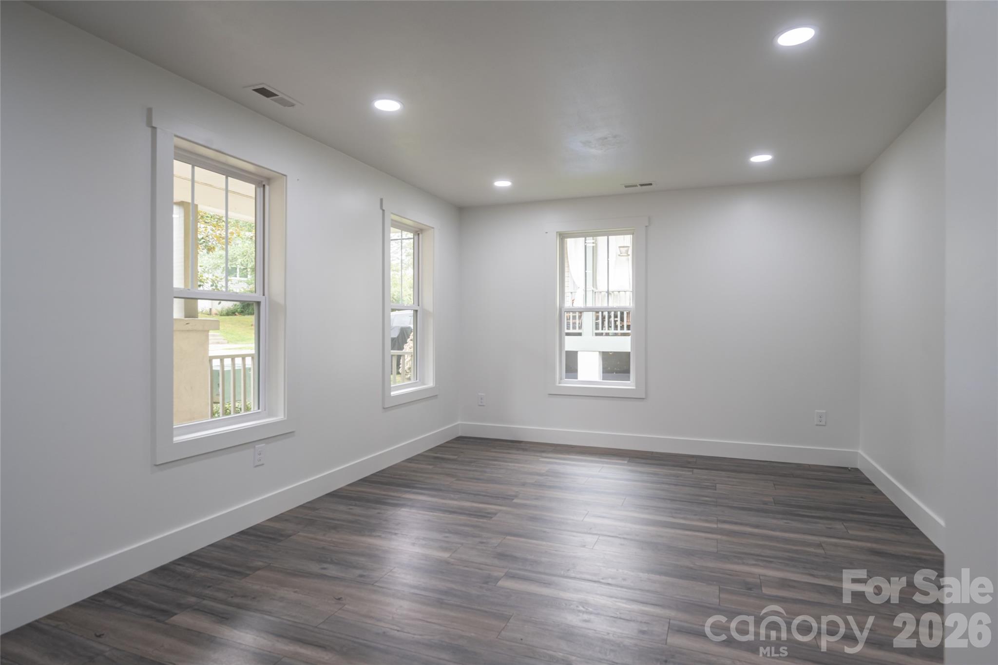 Living Room - 124 Soulshine Court, Asheville