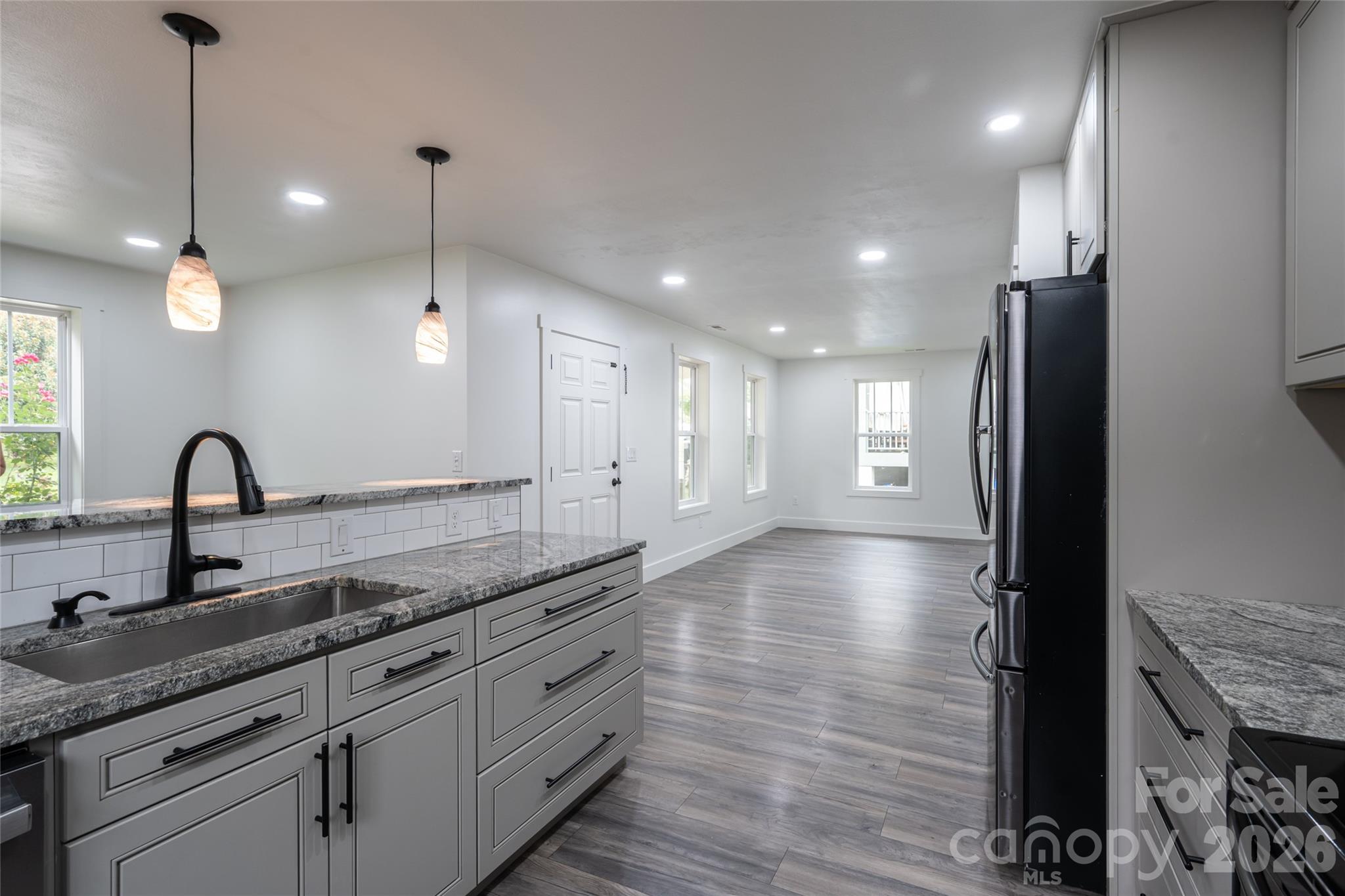 Single Family Residence at 124 Soulshine Court, Asheville, photo 15 of 36