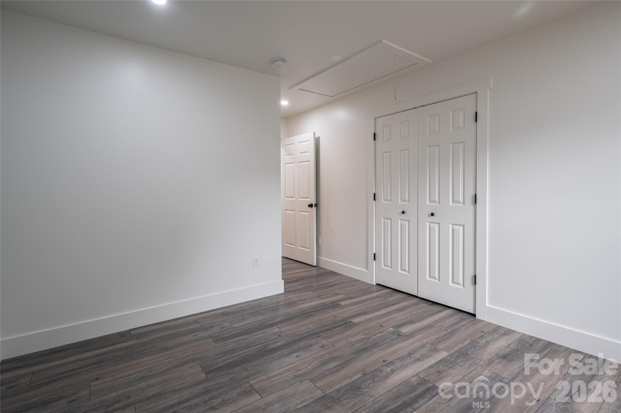 Single Family Residence at 124 Soulshine Court, Asheville, photo 19 of 36