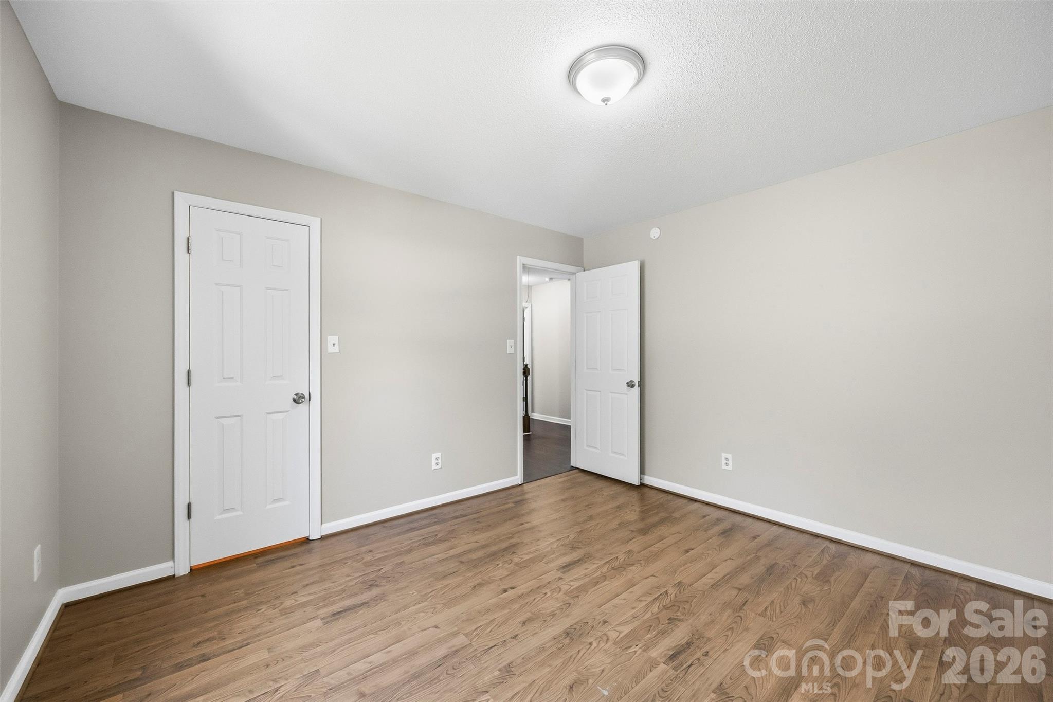 Single Family Residence at 116 Beacon Hills Drive, Gastonia, photo 8 of 26