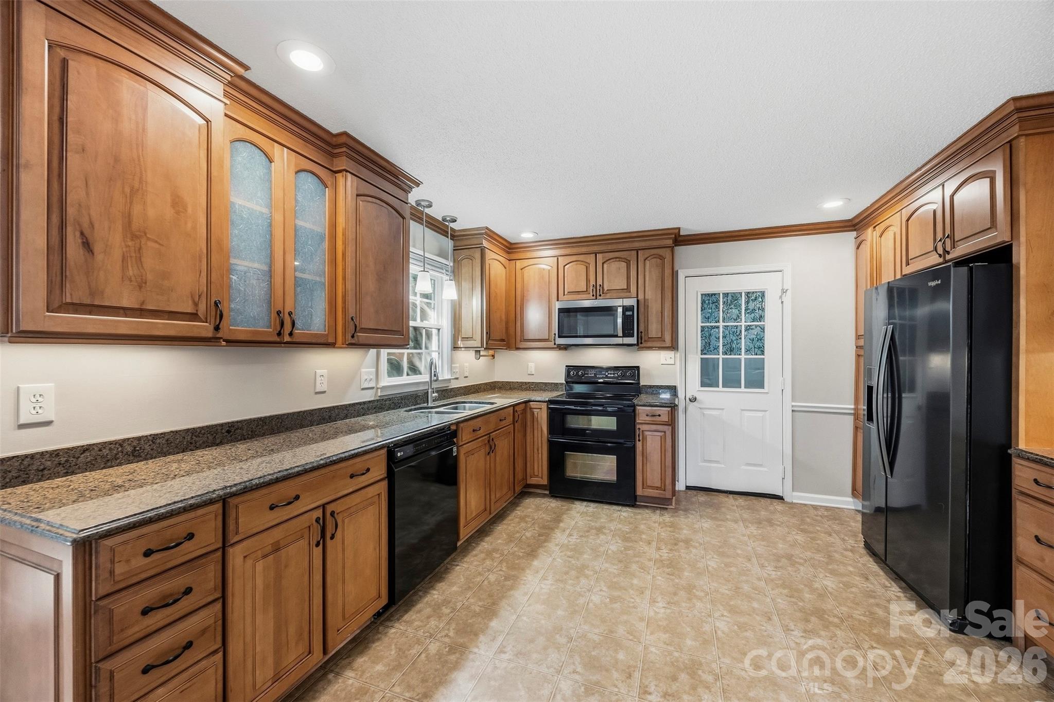 Single Family Residence at 116 Beacon Hills Drive, Gastonia, photo 15 of 26