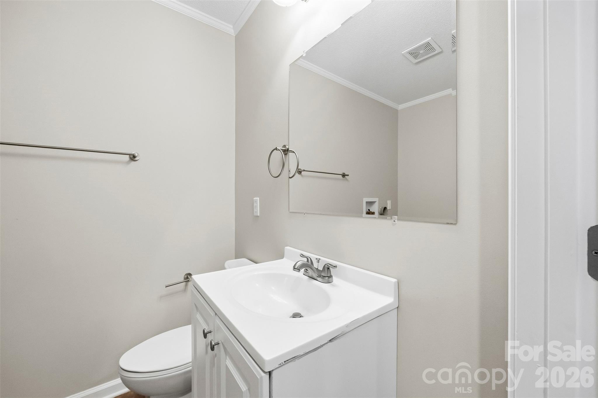 Single Family Residence at 116 Beacon Hills Drive, Gastonia, photo 17 of 26