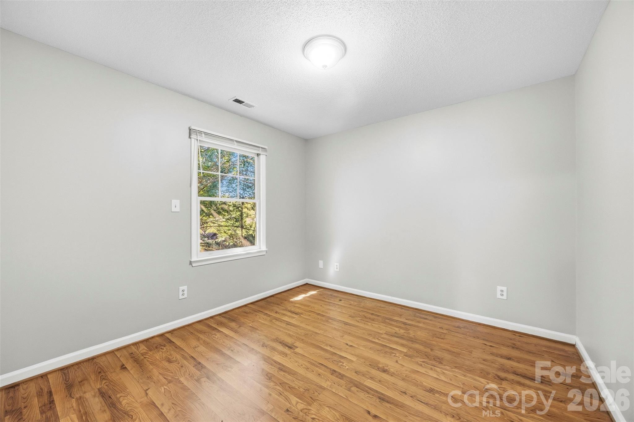 Single Family Residence at 116 Beacon Hills Drive, Gastonia, photo 23 of 26