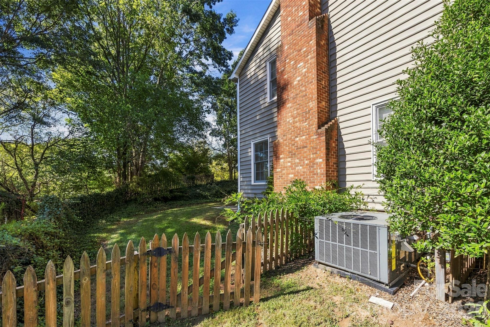 Single Family Residence at 116 Beacon Hills Drive, Gastonia, photo 26 of 26