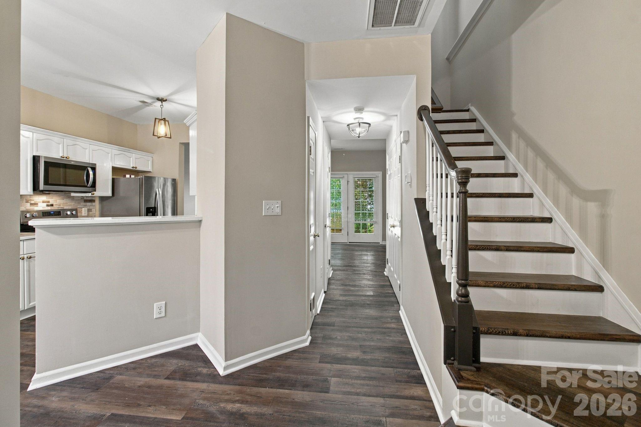 Townhouse at 6032 Sapwood Court, Matthews, photo 2 of 21