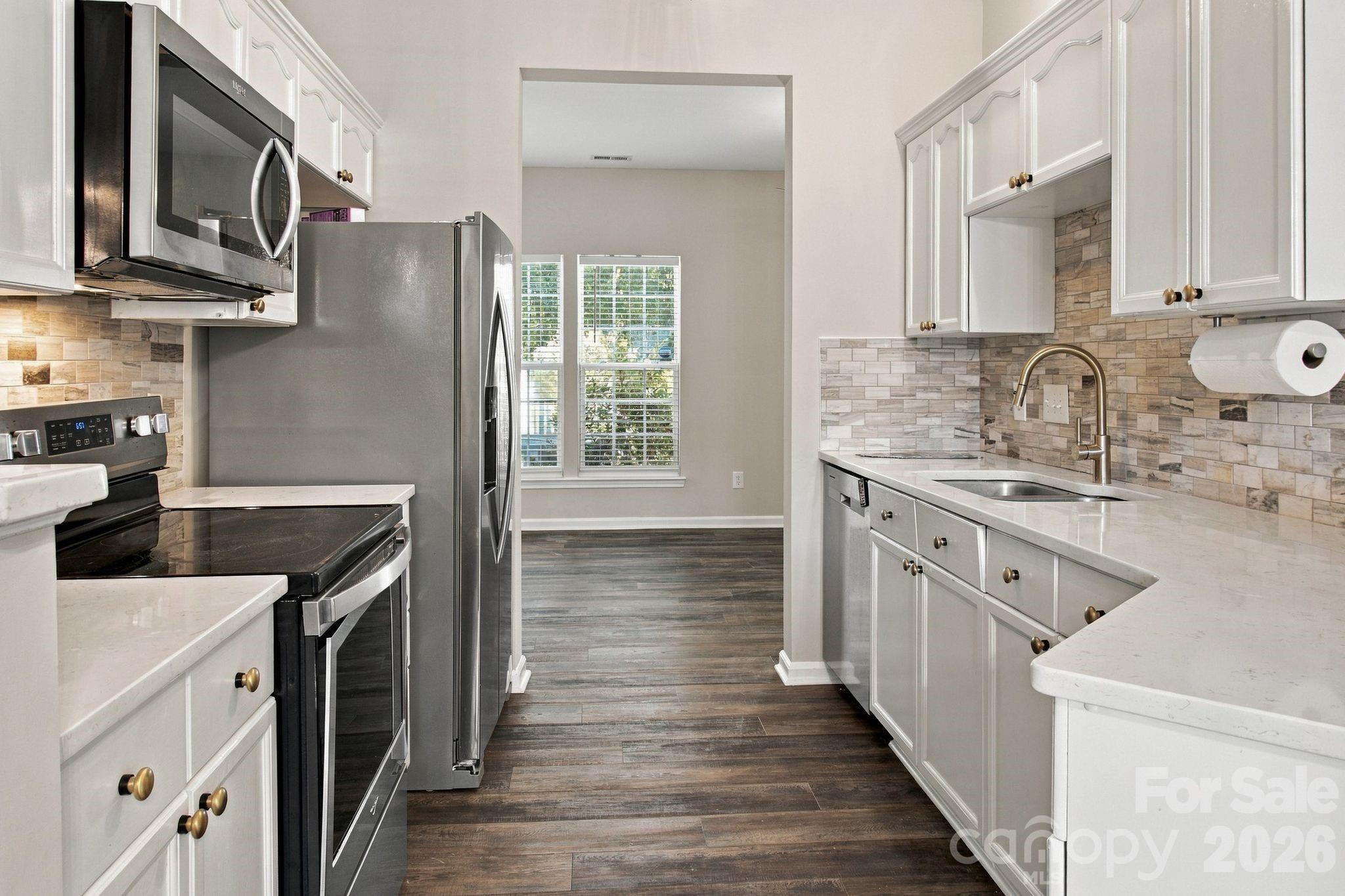 Townhouse at 6032 Sapwood Court, Matthews, photo 5 of 21