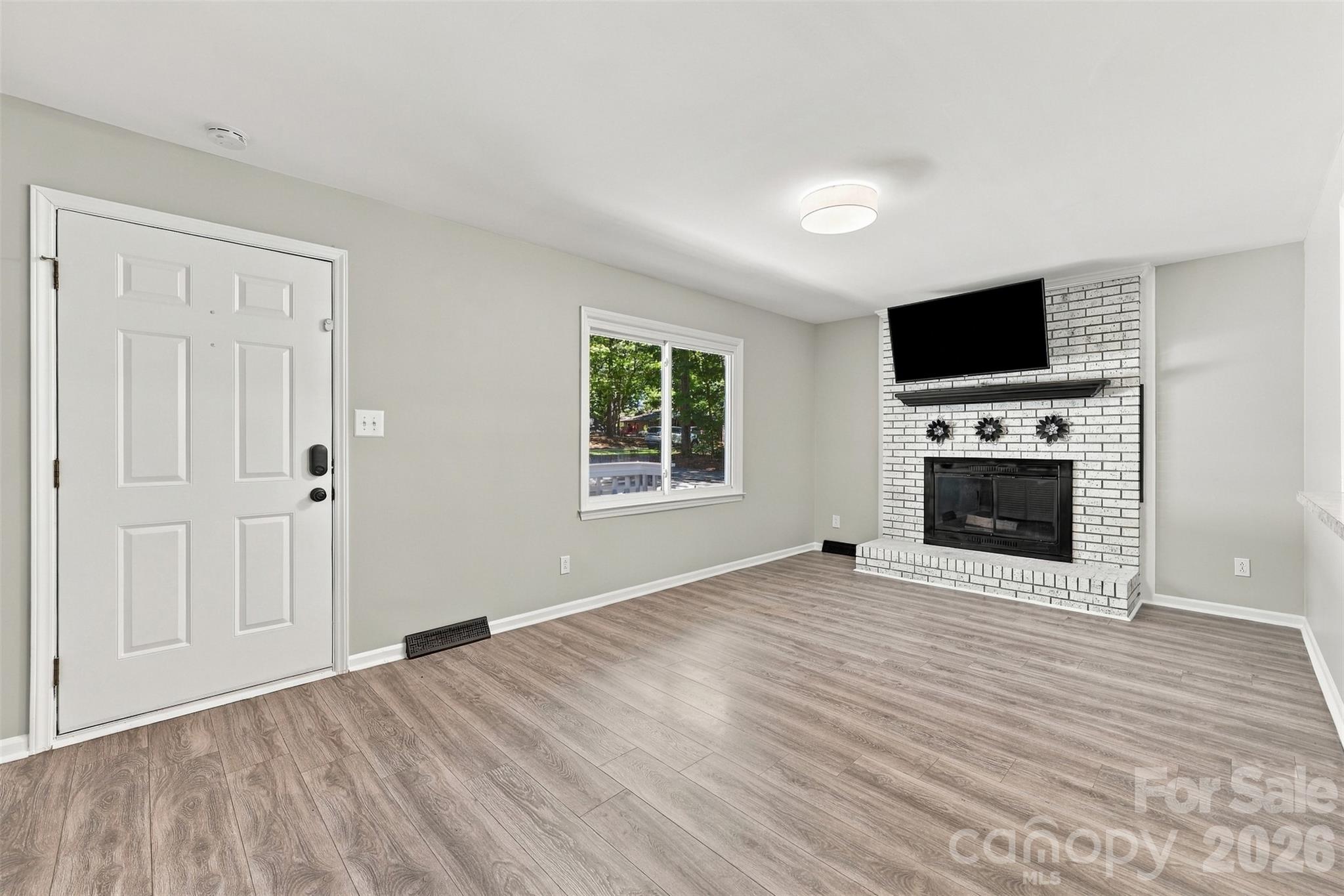 Living room - 2909 Matoka Trail, Matthews