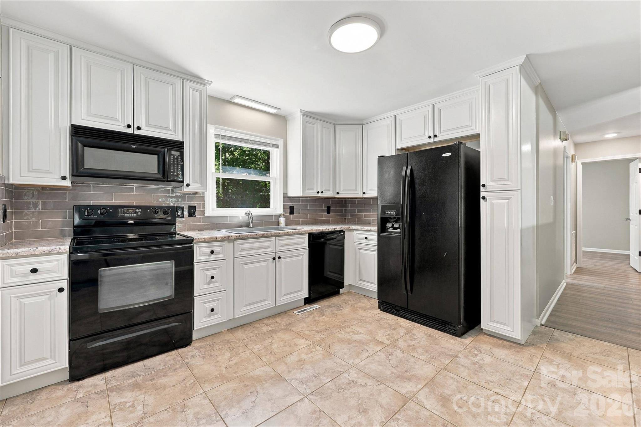 Kitchen - 2909 Matoka Trail, Matthews