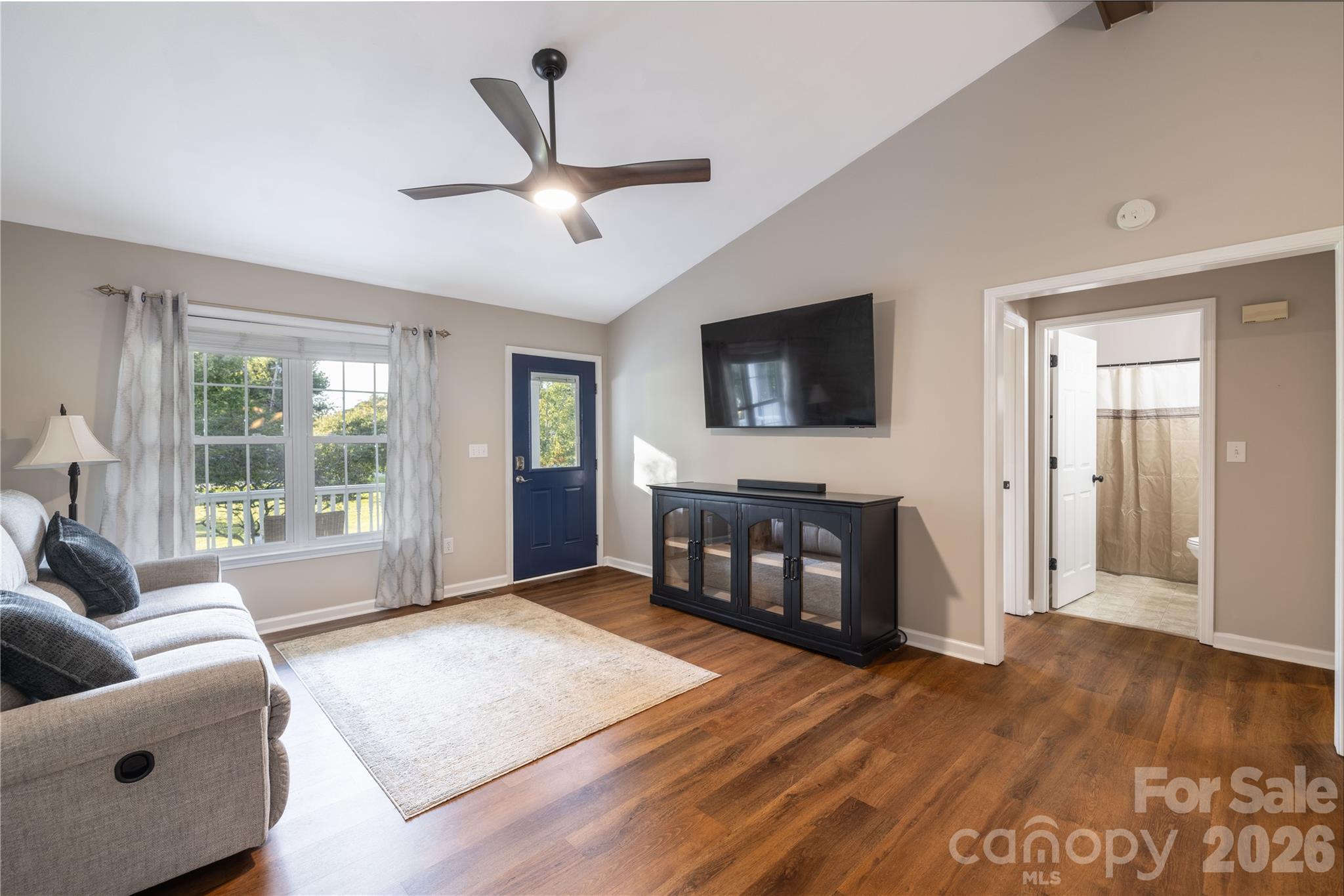Living Room - 32802 Austin Road, New London