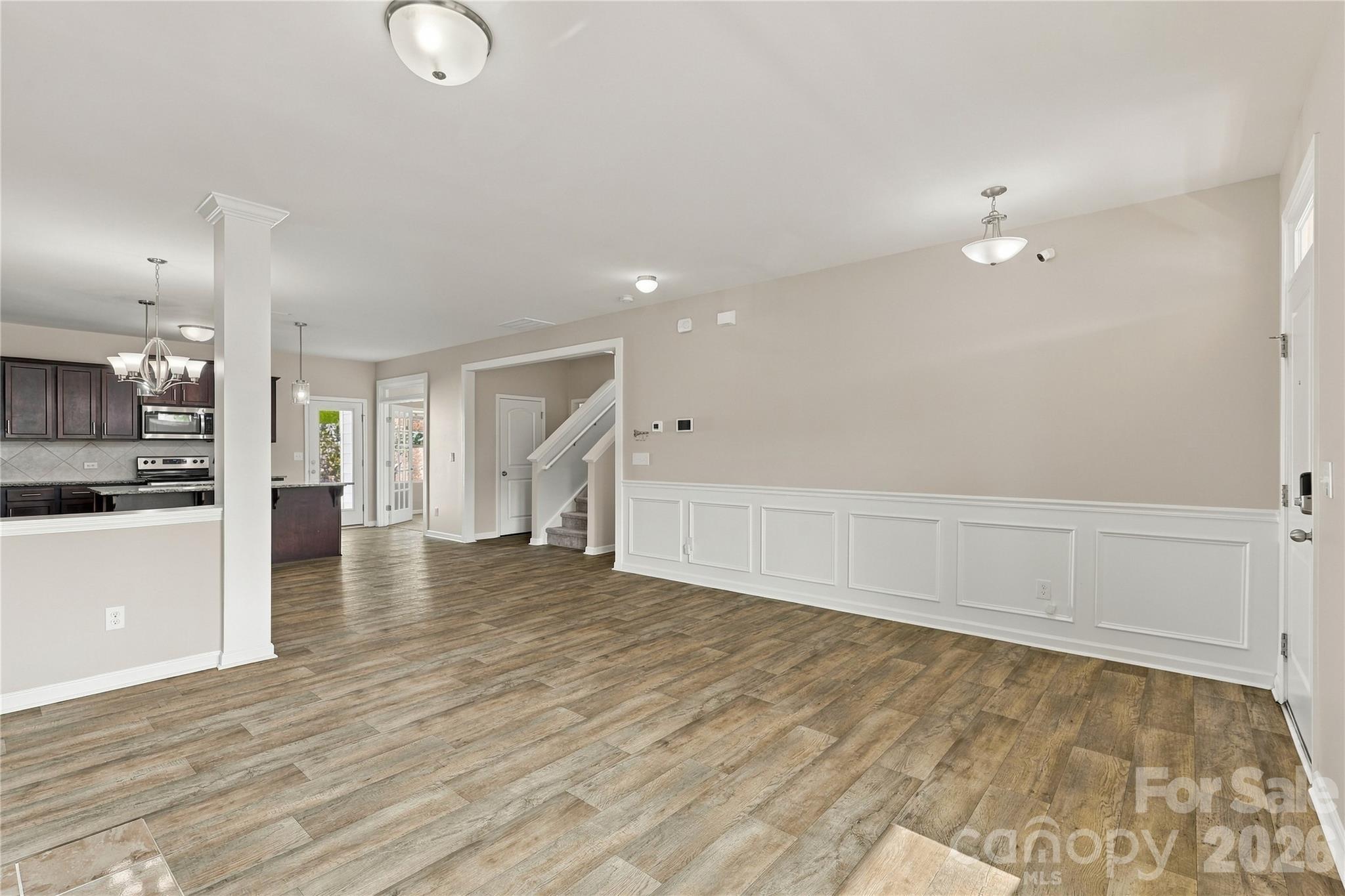 Single Family Residence at 5137 Thomasville Drive, Belmont, photo 9 of 45