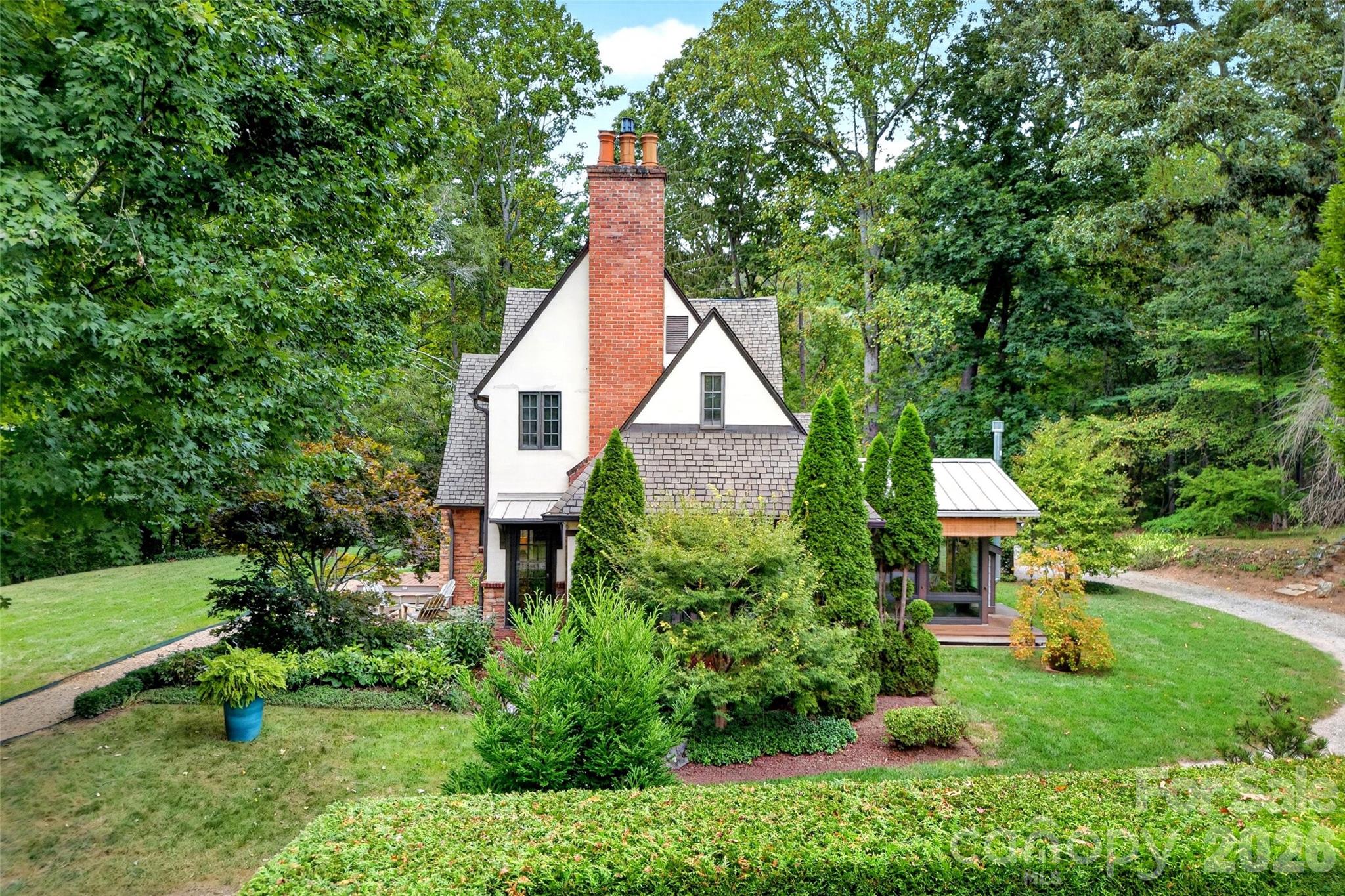 Single Family Residence at 22 Manchester Drive, Asheville, photo 3 of 44