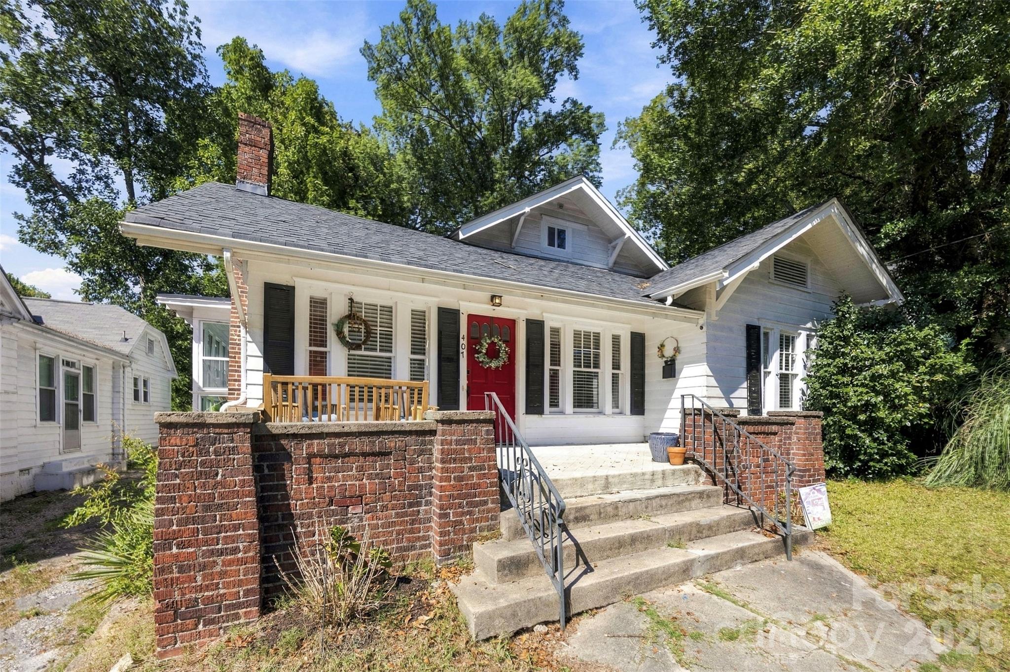 Single Family Residence at 407 S South Street, Gastonia, photo 3 of 42