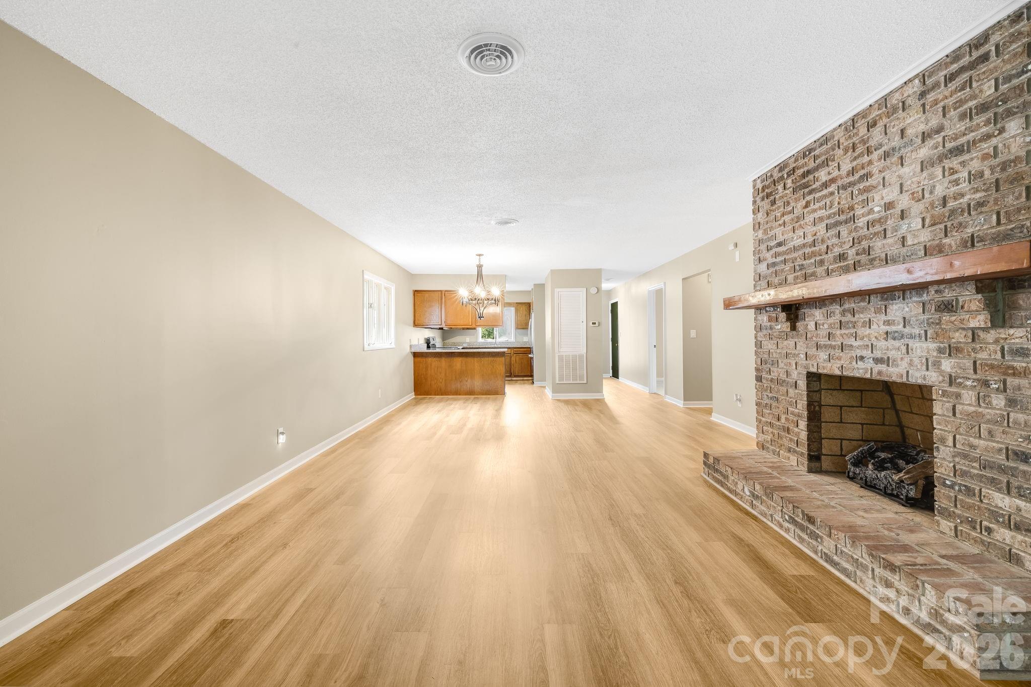 Condominium at 341 Britton Creek Drive, Hendersonville, photo 6 of 41