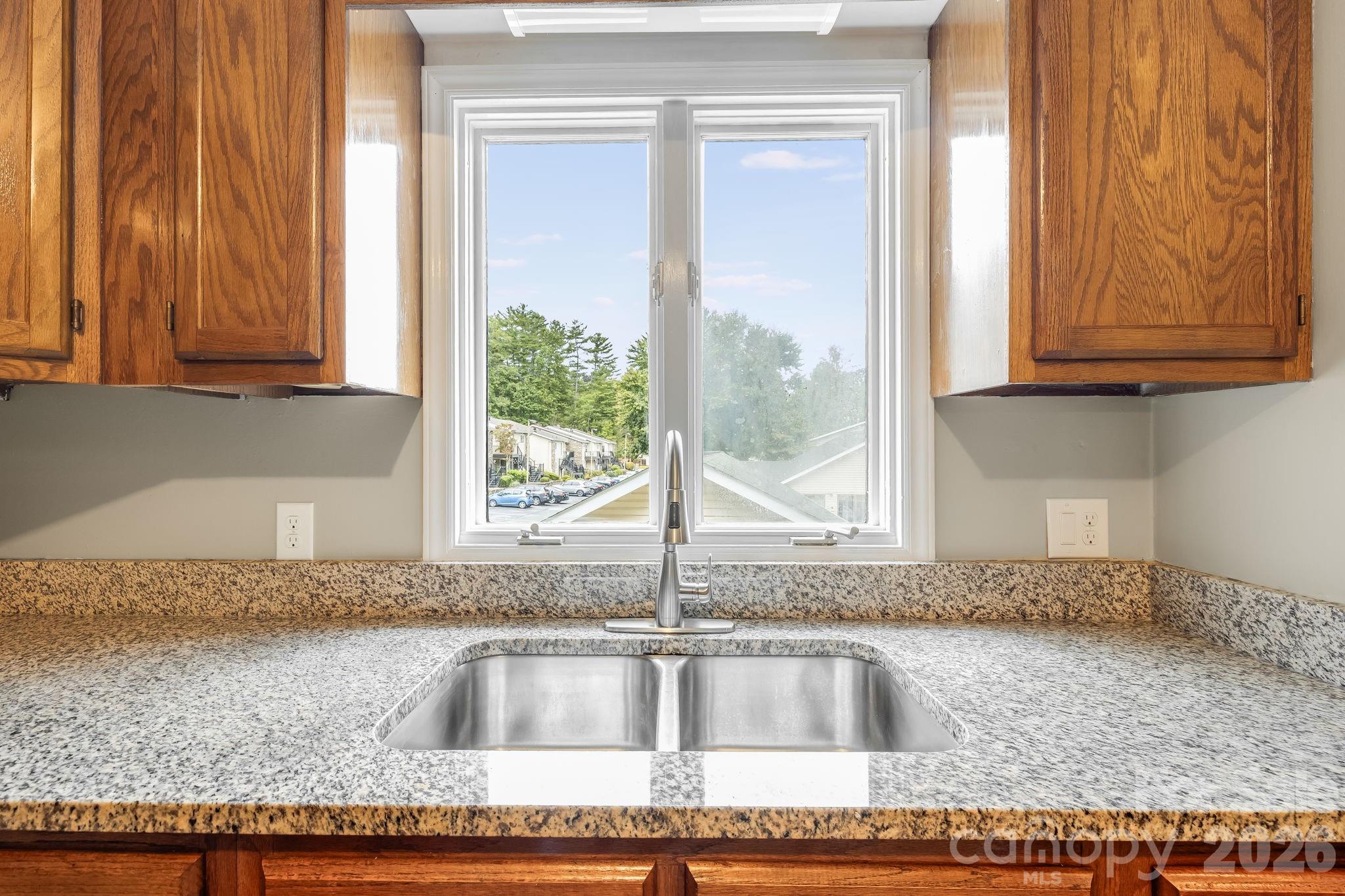 Condominium at 341 Britton Creek Drive, Hendersonville, photo 13 of 41
