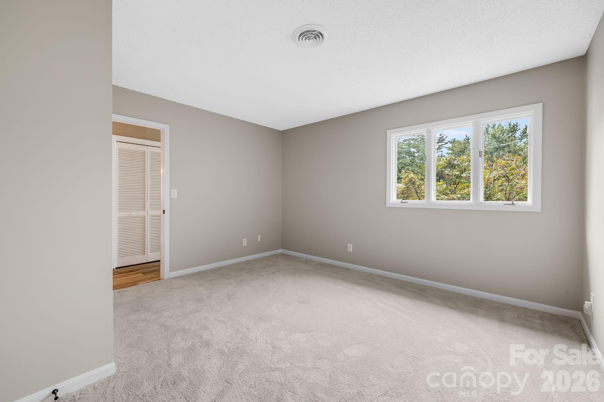 Condominium at 341 Britton Creek Drive, Hendersonville, photo 18 of 41