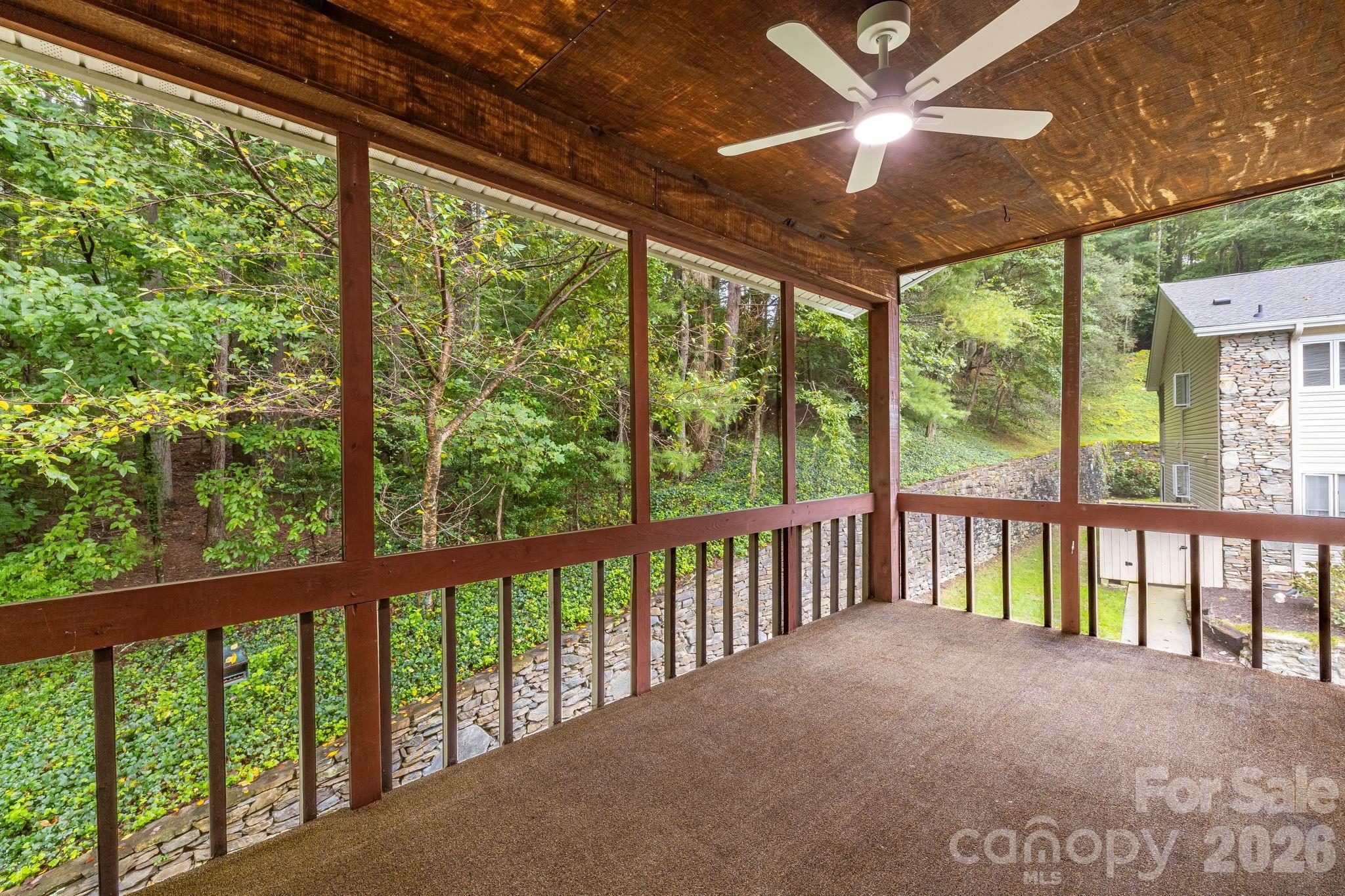 Condominium at 341 Britton Creek Drive, Hendersonville, photo 23 of 41