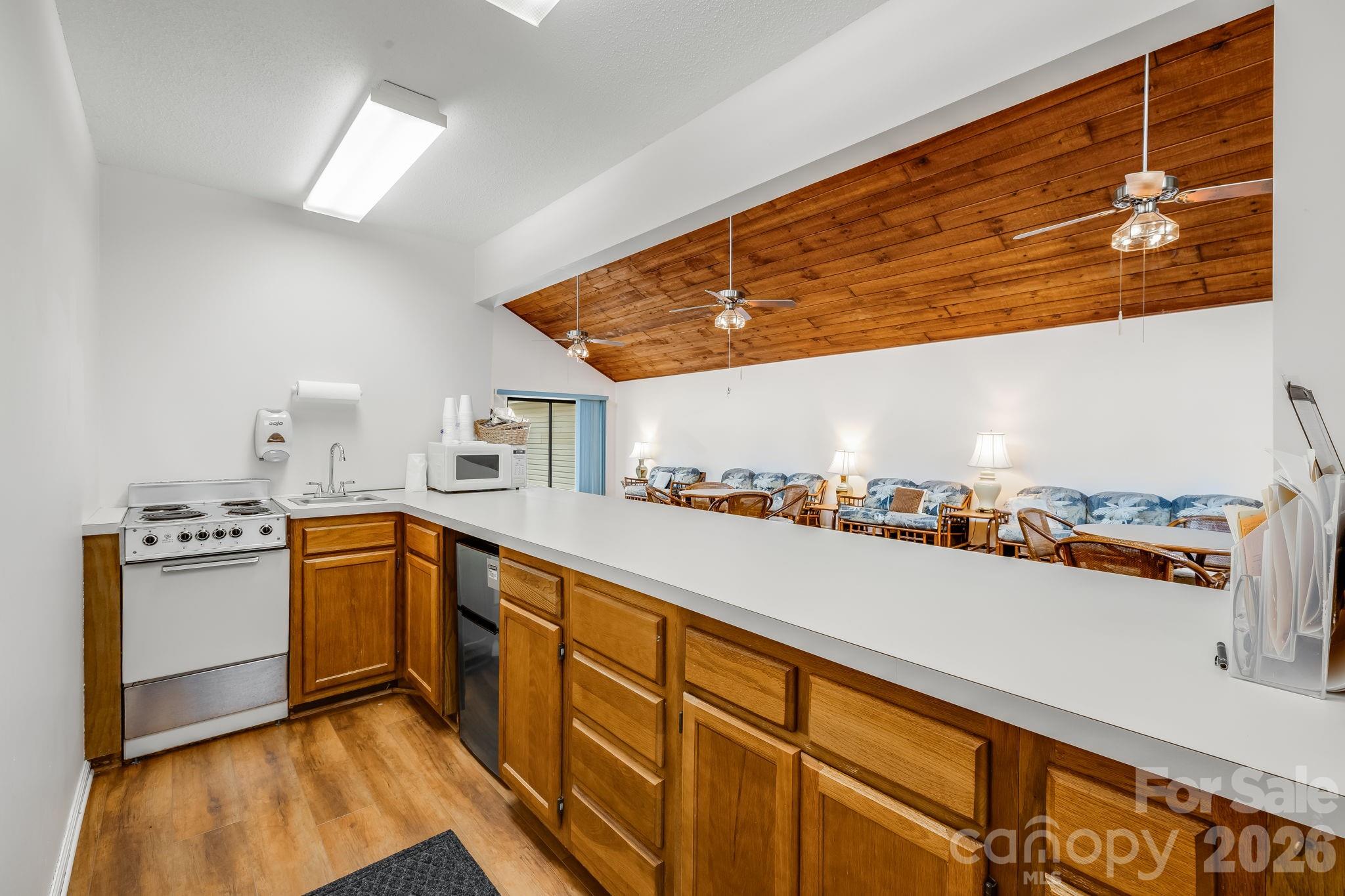 Condominium at 341 Britton Creek Drive, Hendersonville, photo 36 of 41