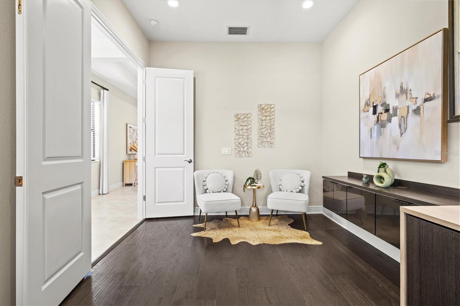 Single Family Residence at 11876 HUNTERS CREEK RD, VENICE, photo 19 of 139