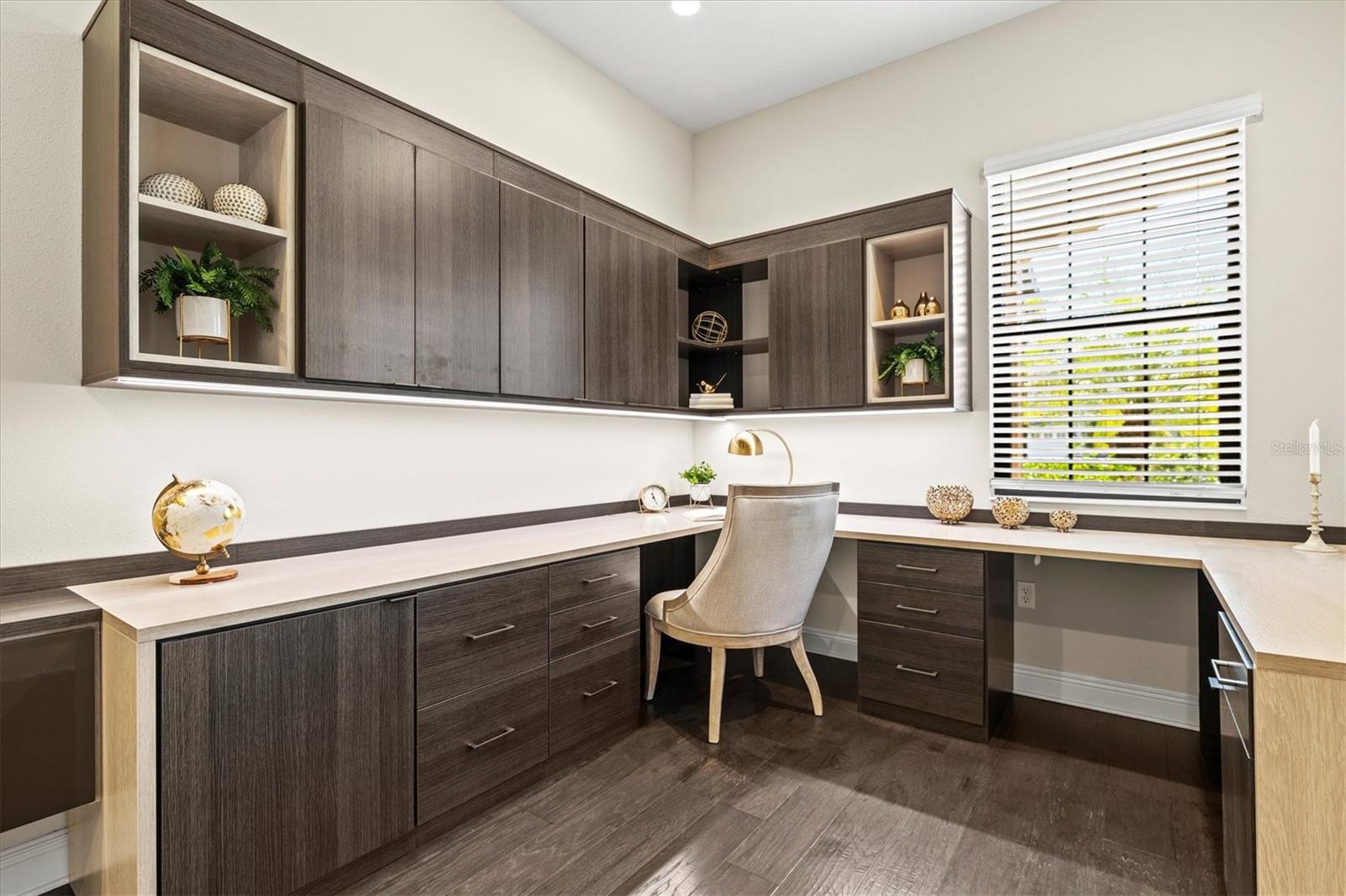 Single Family Residence at 11876 HUNTERS CREEK RD, VENICE, photo 21 of 139