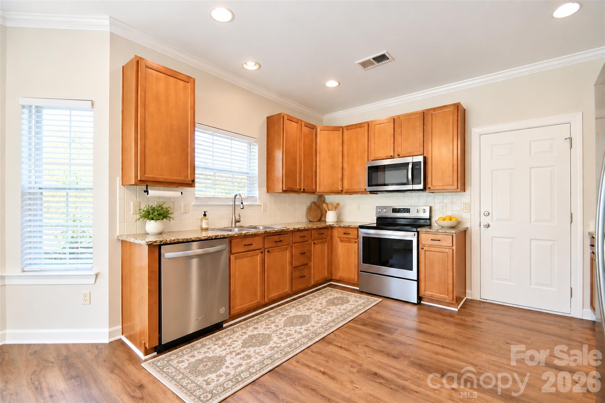 Single Family Residence at 5240 Ellie Court, Concord, photo 7 of 29