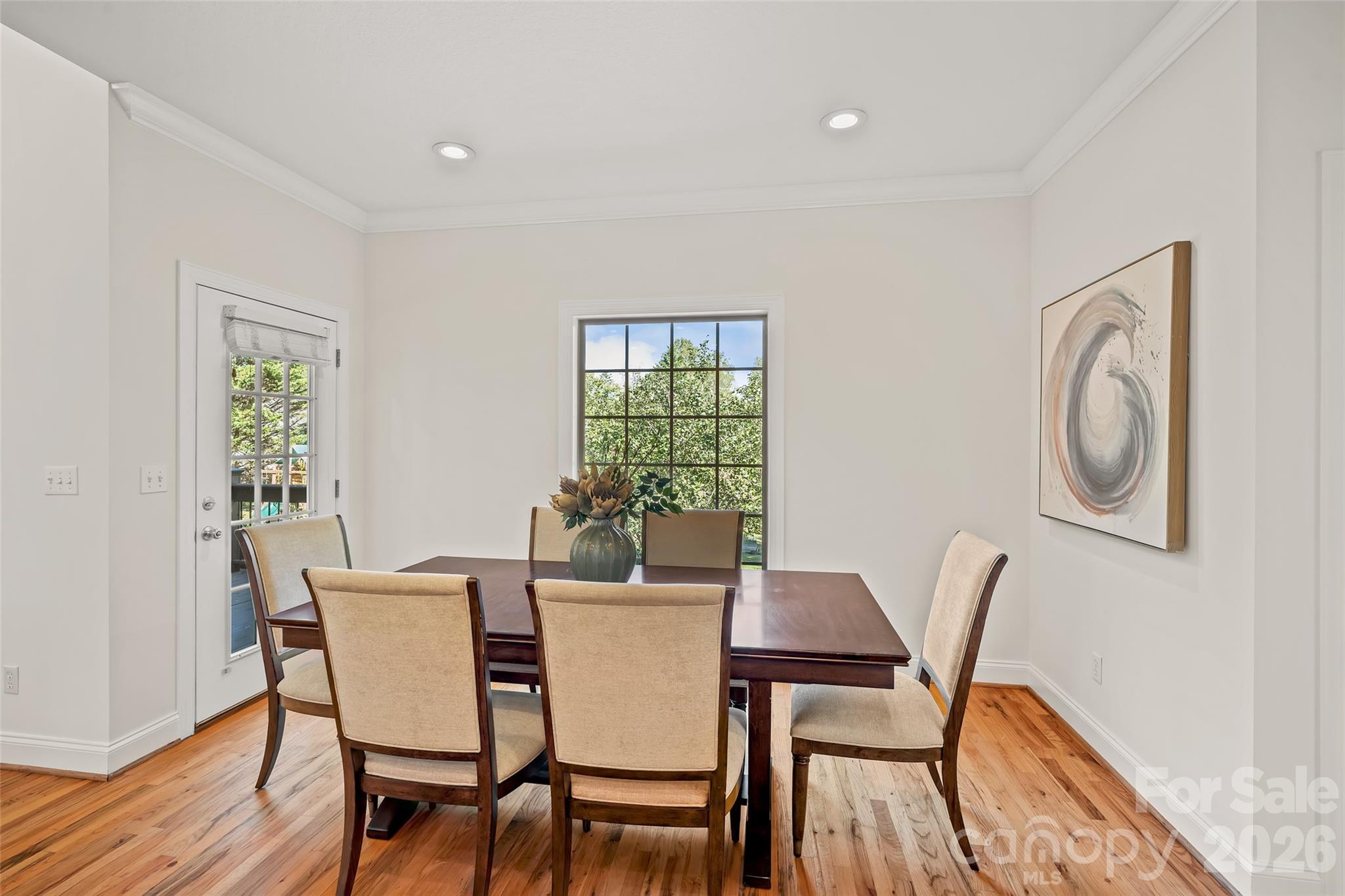 Single Family Residence at 107 Berry Hill Drive, Hendersonville, photo 10 of 32