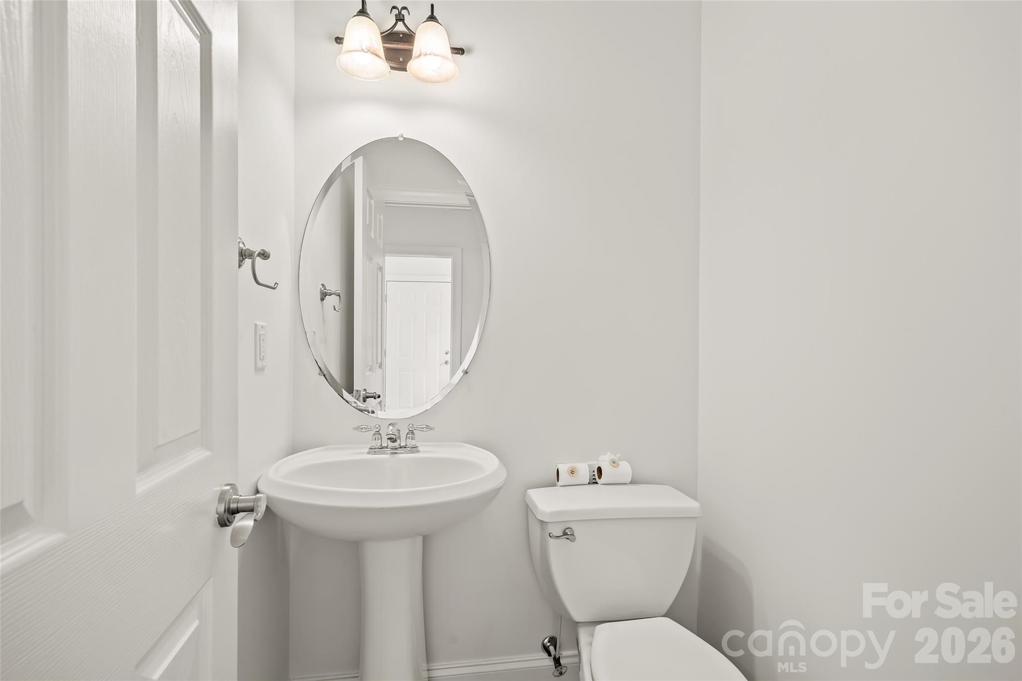 Single Family Residence at 107 Berry Hill Drive, Hendersonville, photo 12 of 32